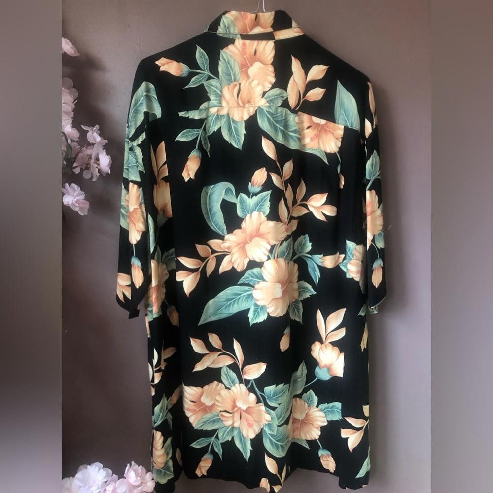 Designer Hawaii shirt top button down floral Size US XL / EU 56 / 4 - 4 Thumbnail