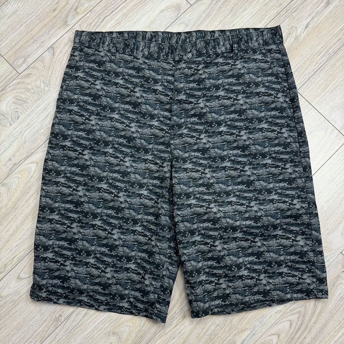 Carhartt Dickies Genuine Size 38 Grey Digital Leaf Camo Baggy Shorts Size US 38 / EU 54 - 2 Thumbnail