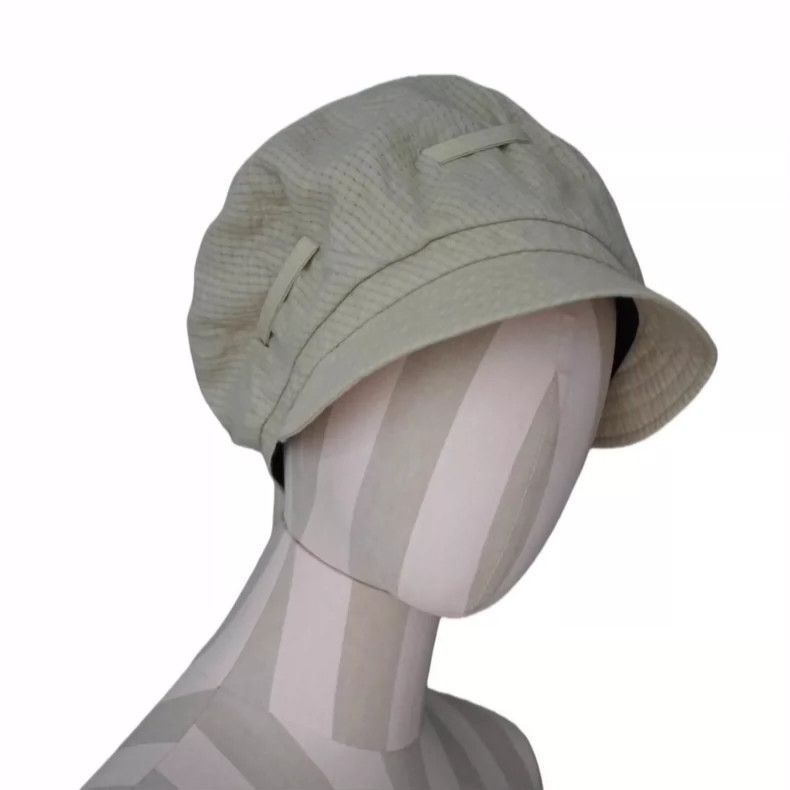 Vivienne Westwood Vivienne Westwood Pulling a newsboy's hat with a duck tong Size ONE SIZE - 3 Thumbnail