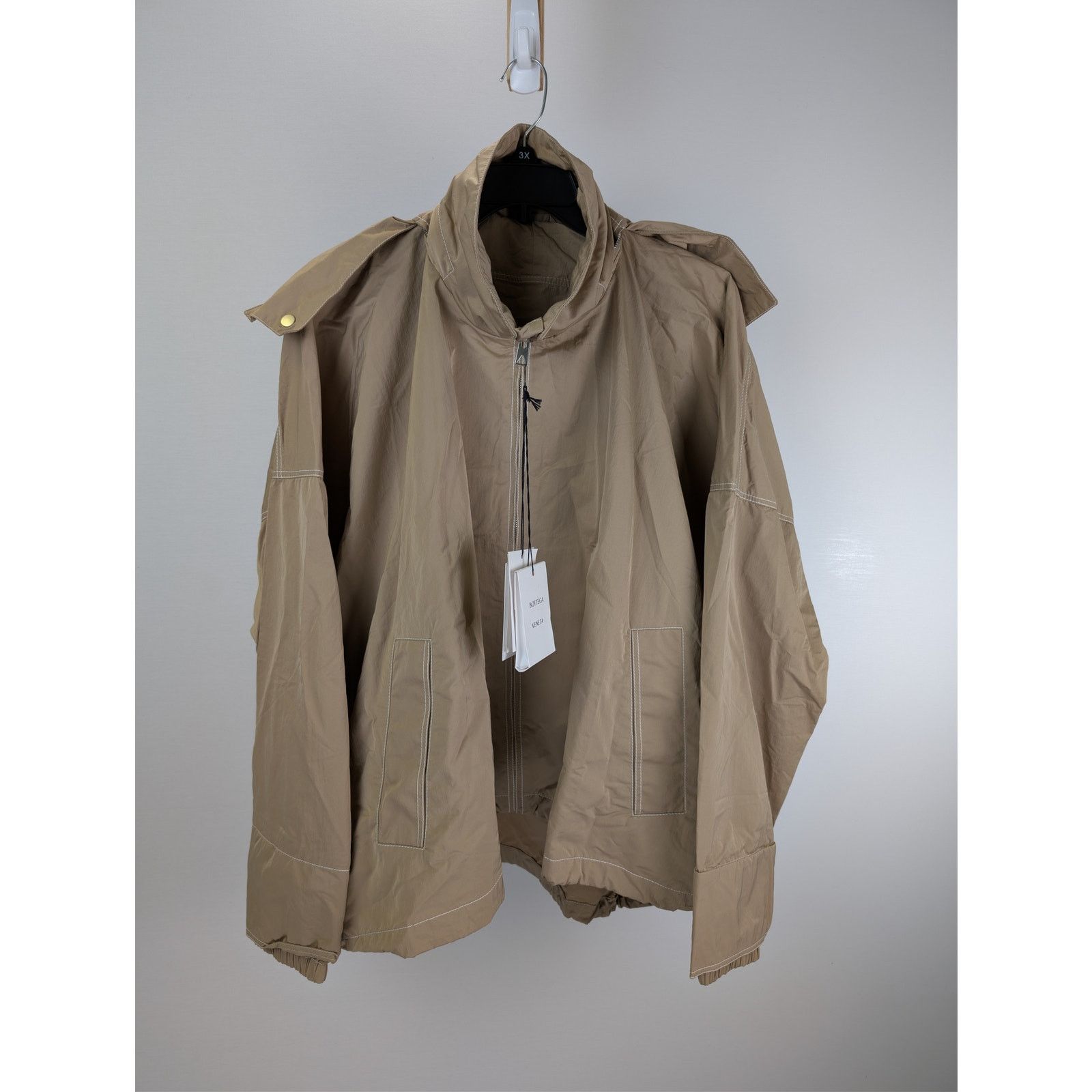 o1rshd1 Tech Nylon Blouson Hoodie Jacket in Seasame