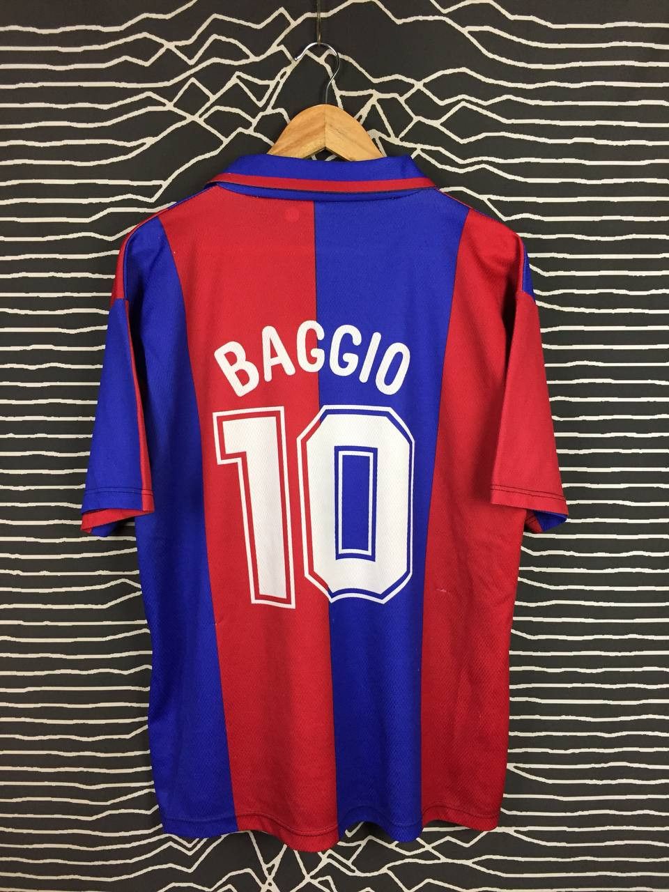 Vintage Vtg Bologna FC Roberto Baggio Home Kit 1997/98 Soccer Jersey Size US L / EU 52-54 / 3 - 8 Thumbnail