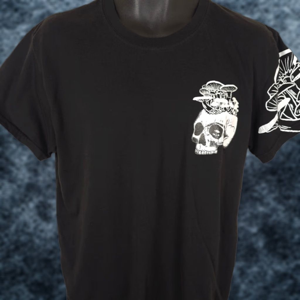 Vintage Rebirth Tarot Card T Shirt Mens Size Large Black Skull Mushrooms Size US L / EU 52-54 / 3 - 1 Thumbnail