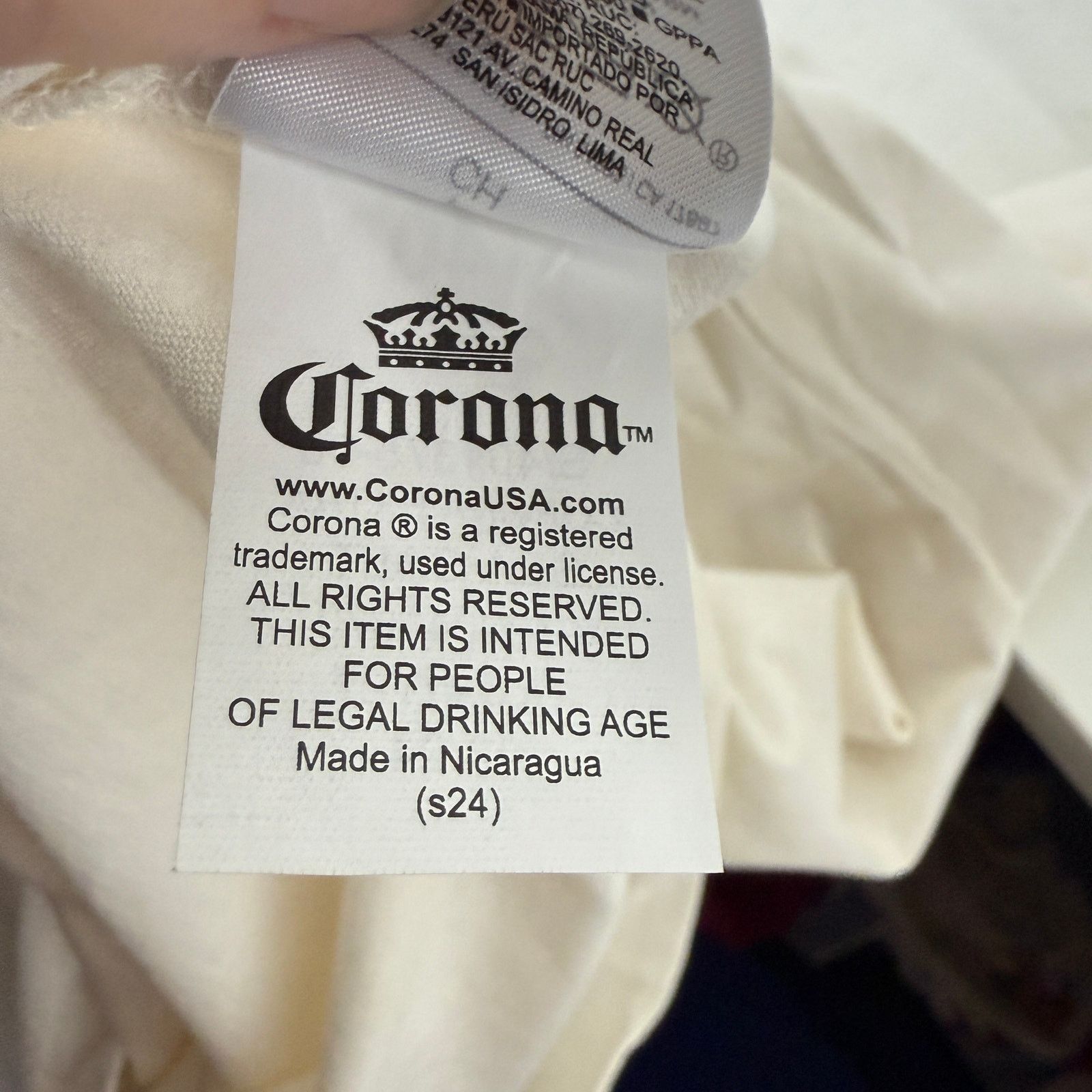 Old Navy Old Navy Corona Extra T-Shirt Off White Short Sleeve S Size US S / EU 44-46 / 1 - 5 Thumbnail
