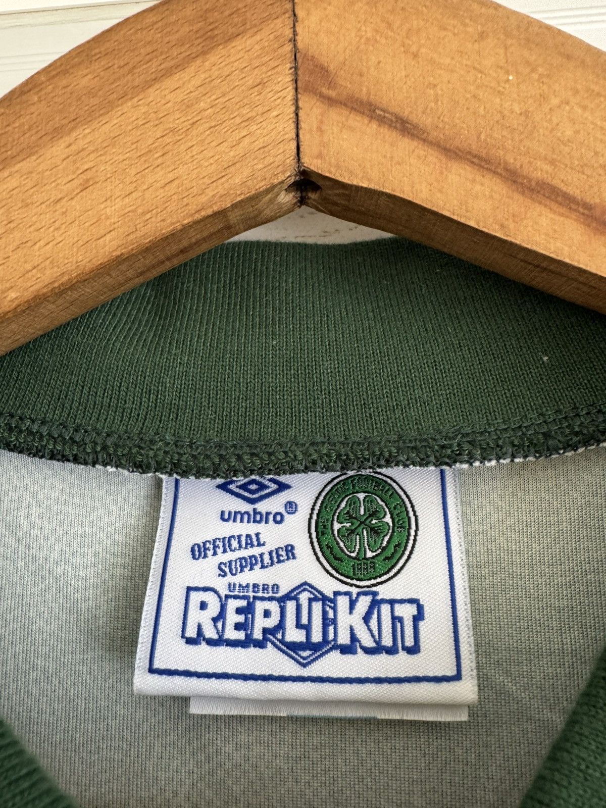 Umbro Vintage Celtic 1991-1992 Away Soccer Jersey Football Shirt Size US XL / EU 56 / 4 - 11 Thumbnail
