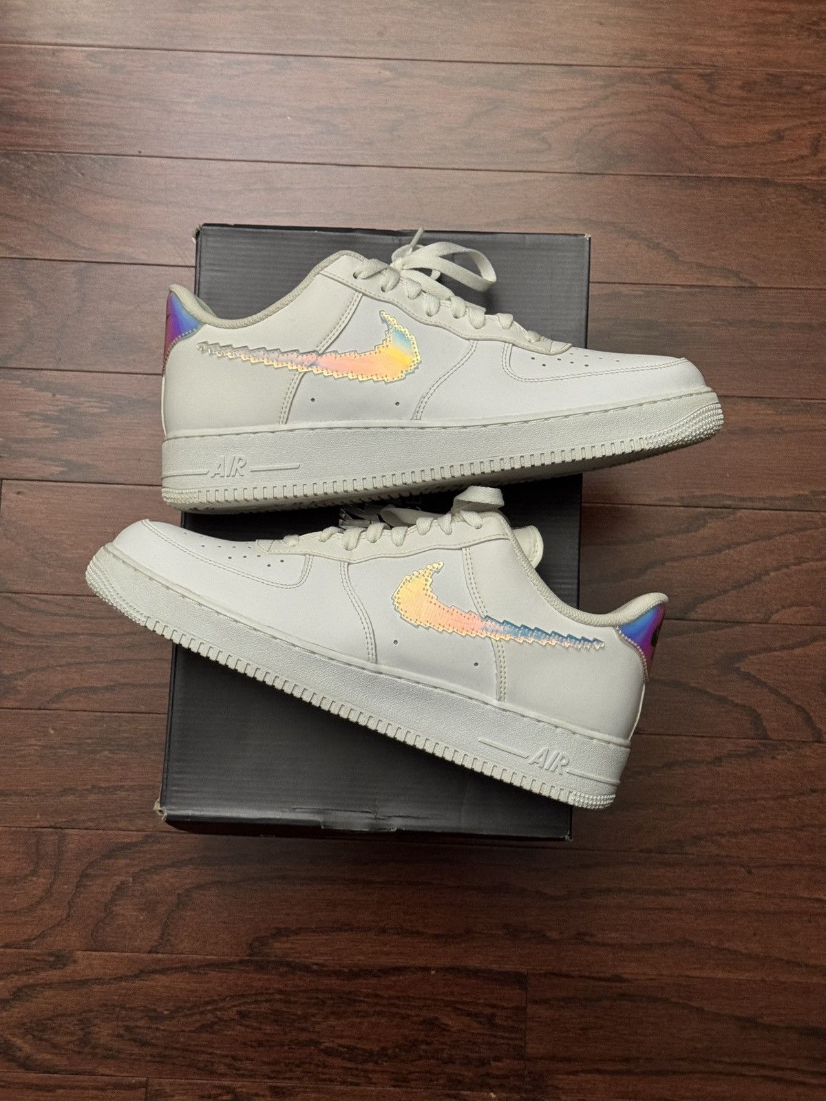 Air Force 1 Low Iridescent Pixel Swoosh