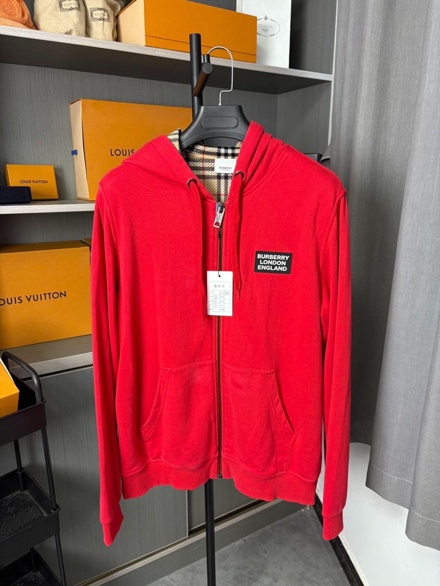 Burberry Burberry Red Hoodie M Men Size US M / EU 48-50 / 2 - 1 Thumbnail