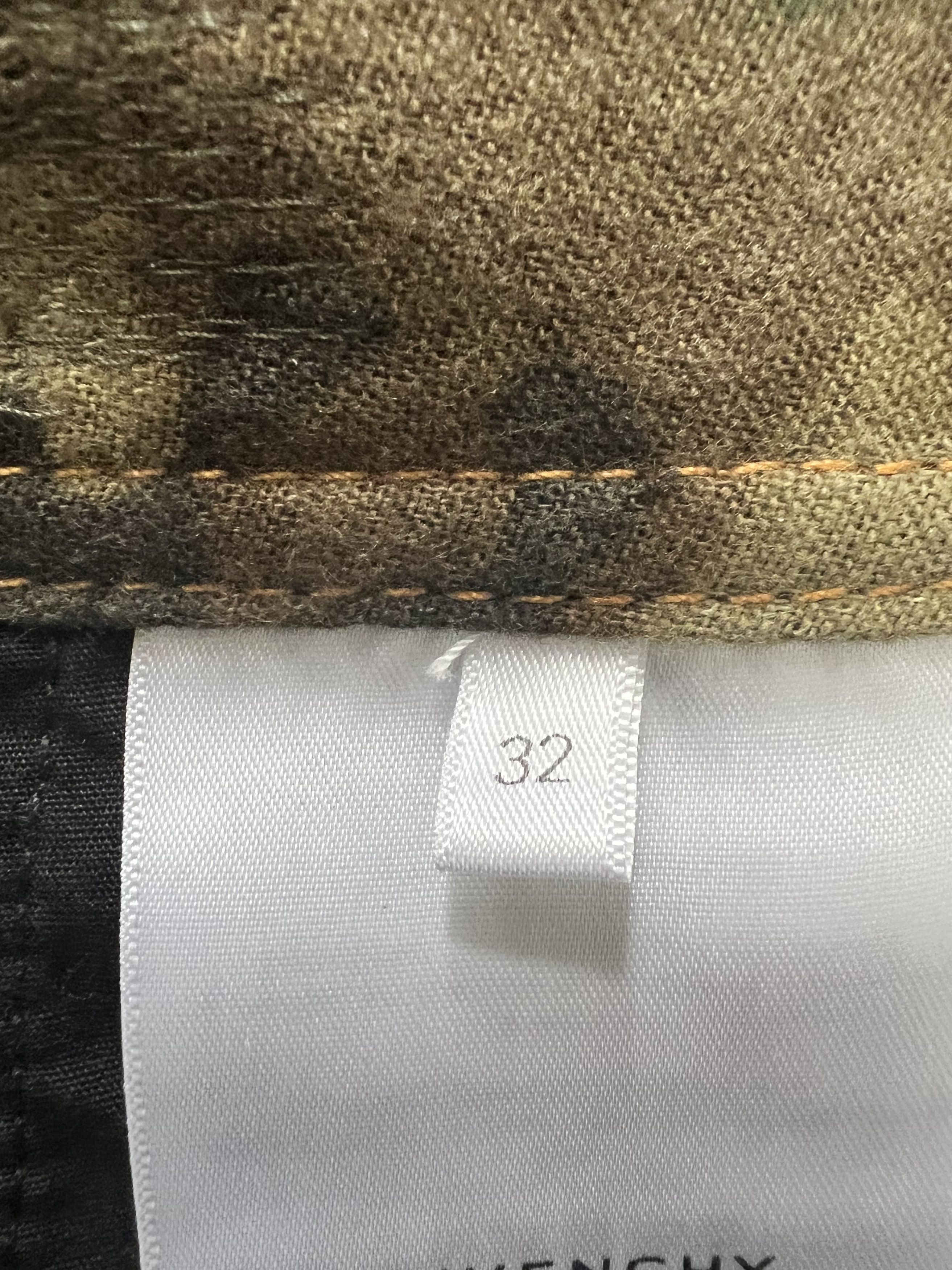 Givenchy Runway FW'23 Khaki Distressed Cargo Pants Size US 32 / EU 48 - 18 Thumbnail