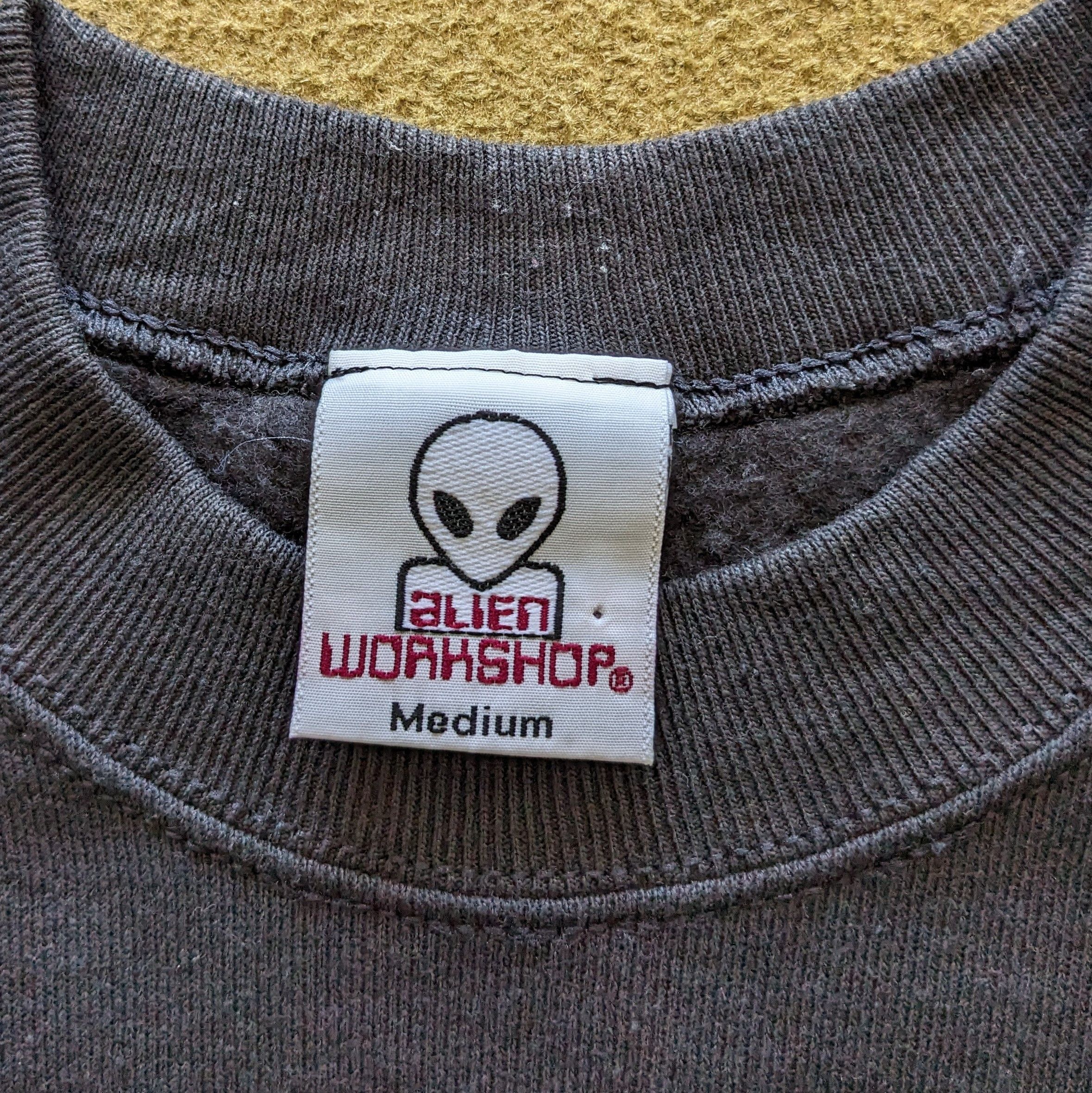 Vintage Vintage SOVER REIGN Alien Workshop Sweatshirt Size US S / EU 44-46 / 1 - 6 Thumbnail