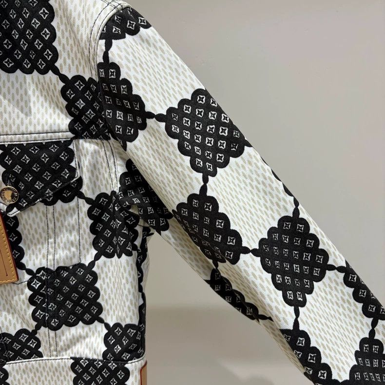 Louis Vuitton Louis Vuitton 23 New Checkerboard Full Print Leather Denim Size XS / US 0-2 / IT 36-38 - 4 Thumbnail