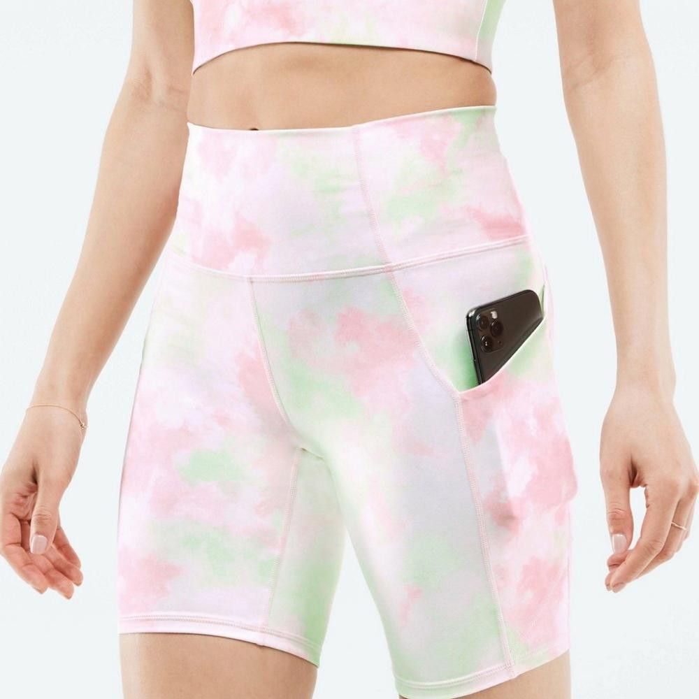 Fabletics Pixie Ethereal Fabletics Oasis High Waisted Pocket Short Size 26" / US 2 / IT 38 - 3 Thumbnail