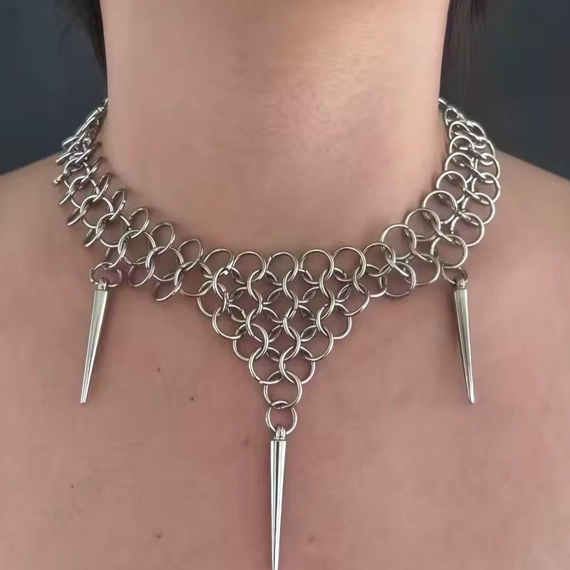 Japanese Brand Punk Style Circular Chain Rivet Pendant Necklace Size ONE SIZE - 2 Thumbnail