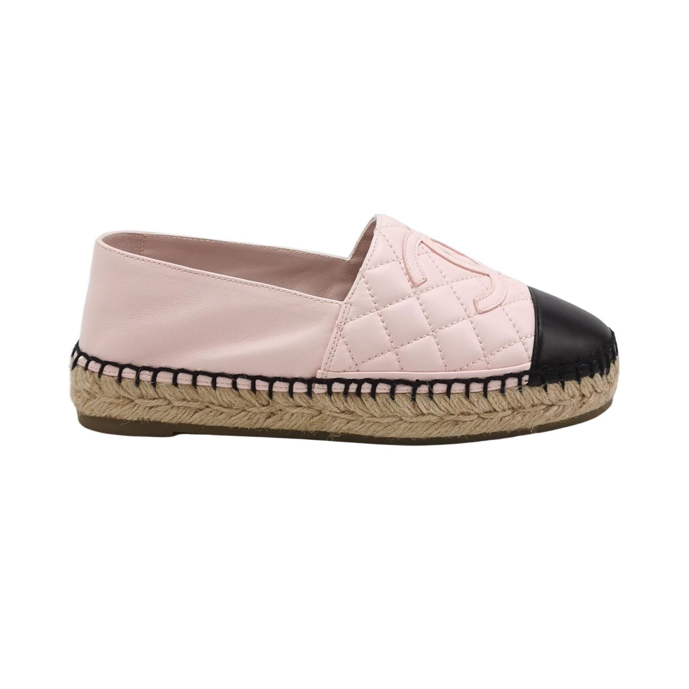 Chanel Chanel Women 5 Flats Size US 5 / IT 35 - 1 Thumbnail
