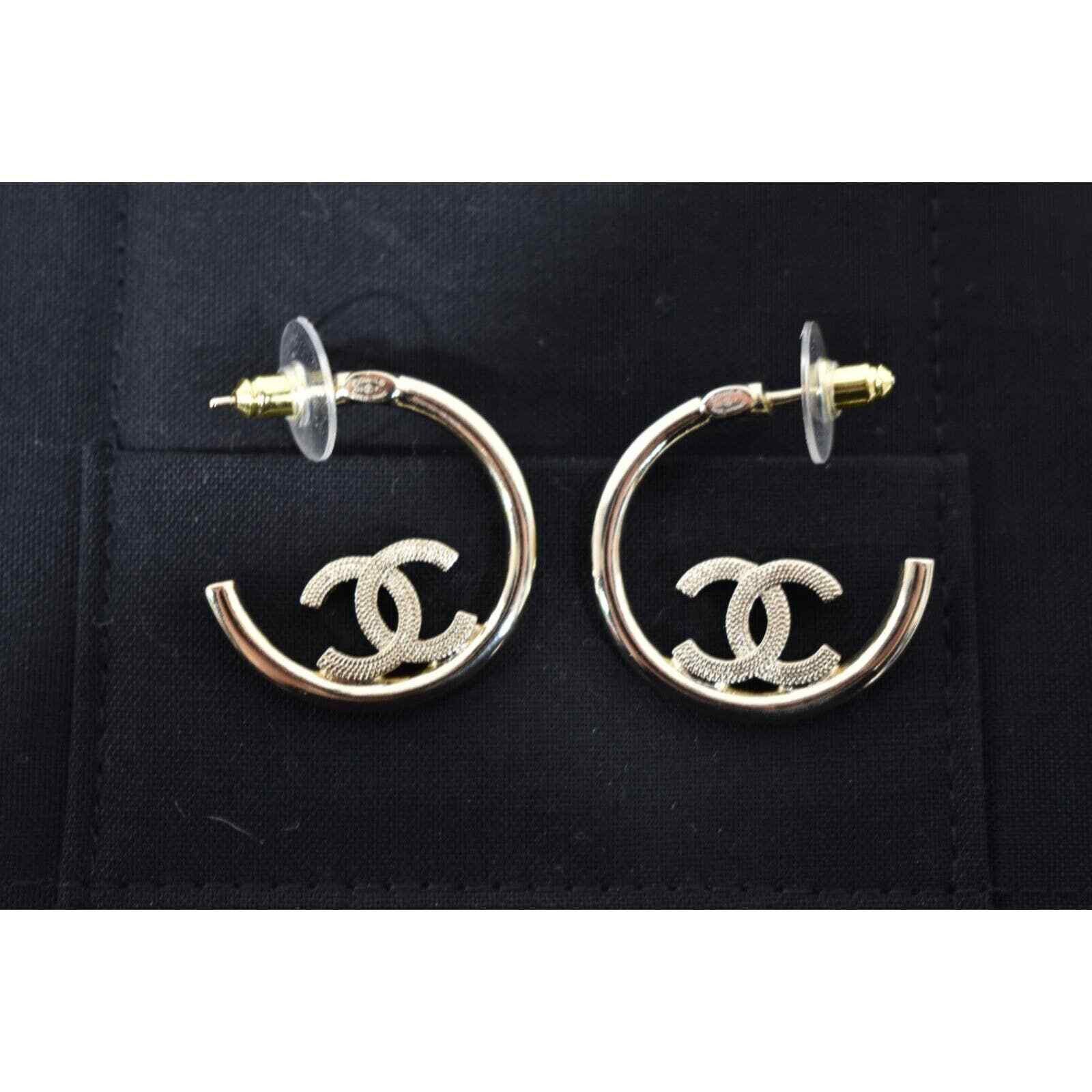 Chanel Chanel Gold Metal Dangle Drop Statement Hoop Earrings Size ONE SIZE - 9 Thumbnail
