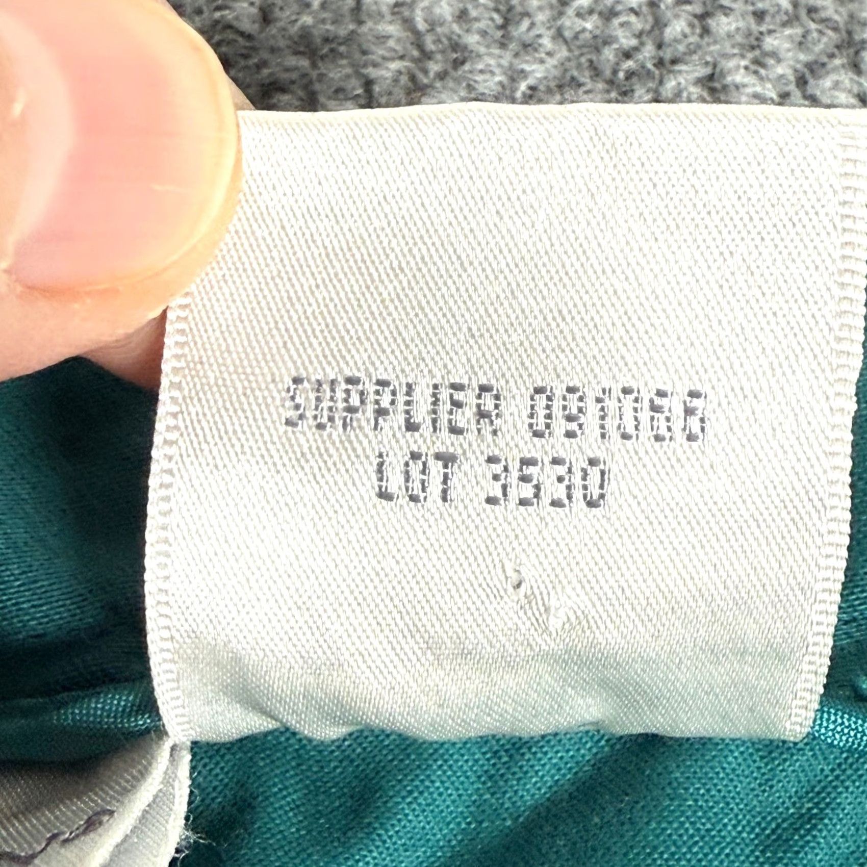 Worthington Worthington Capris Pants Teal Embroidered Beaded Paisley Stretch 16W Womens Pull On Cropped Casual Size 38" / US 16 / IT 52 - 6 Thumbnail