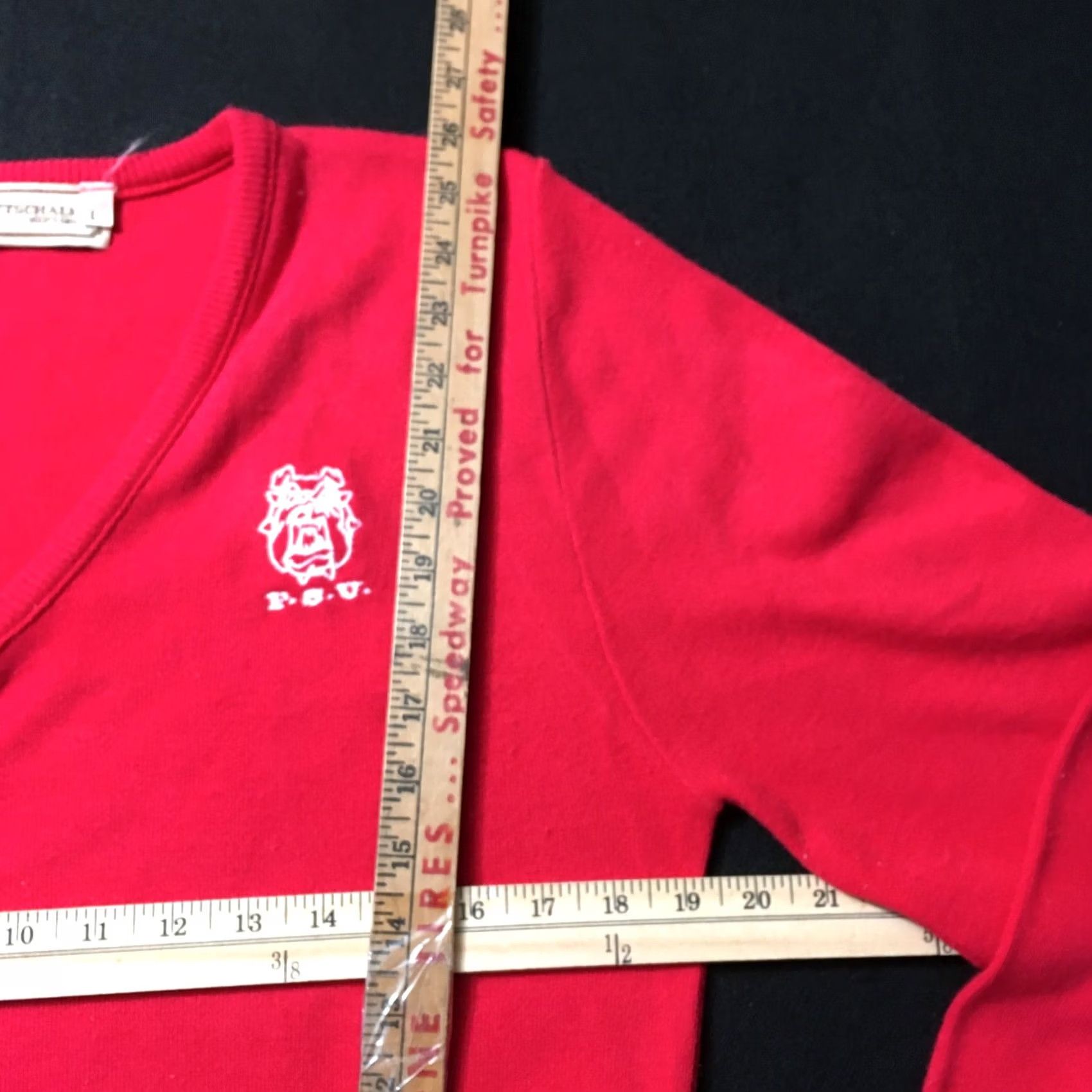 Vintage VINTAGE gottschalks Red Men’s V Neck Sweater L Long Sleeve Pullover Casual 1990s Fresno State Mens Size US L / EU 52-54 / 3 - 5 Thumbnail