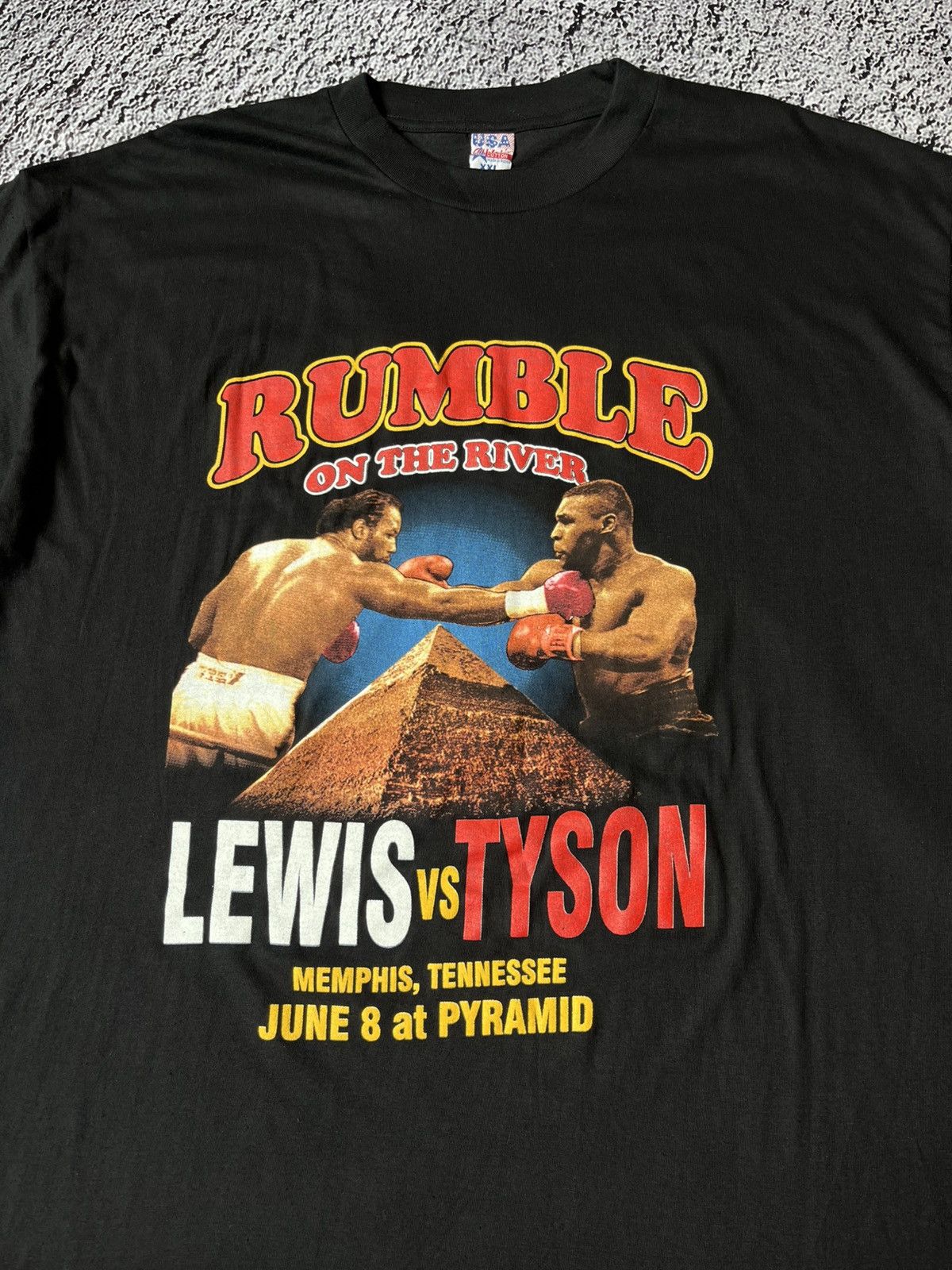 Vintage Vintage Mike Tyson vs Lennox Lewis Rumble T Shirt Size XXL Size US XXL / EU 58 / 5 - 5 Thumbnail