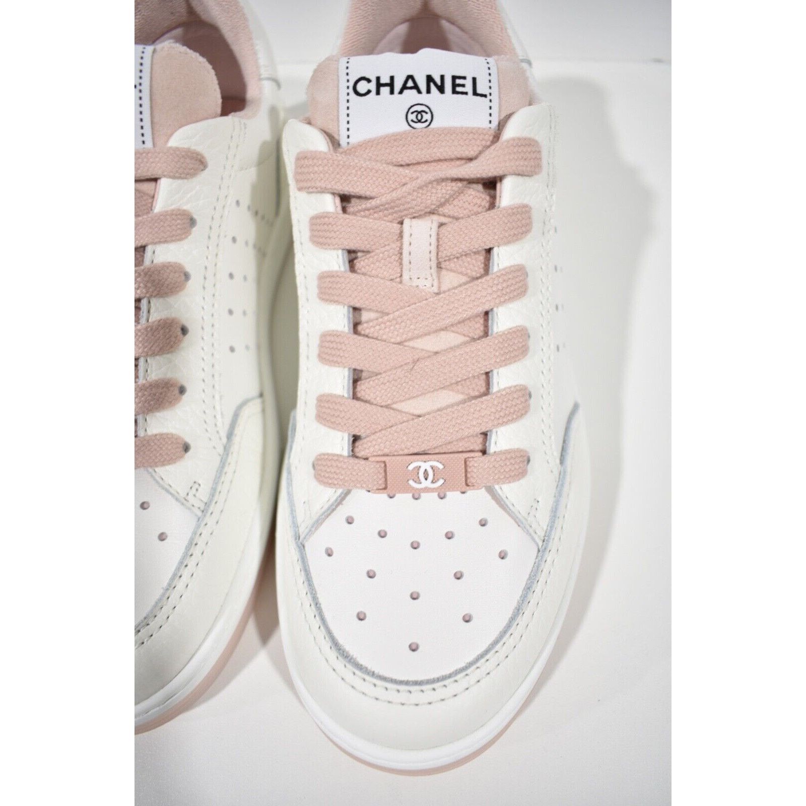 Chanel 22P Leather CC Flat Lace Up Tie Runner Trainer Sneaker 39 Size US 9 / IT 39 - 6 Thumbnail