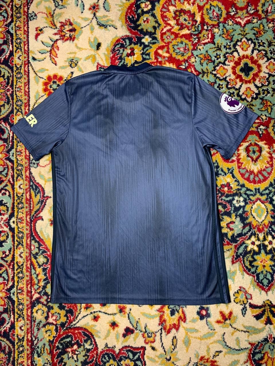 Adidas MANCHESTER UNITED 2018 2019 THIRD SHIRT SOCCER JERSEY Size US L / EU 52-54 / 3 - 2 Thumbnail