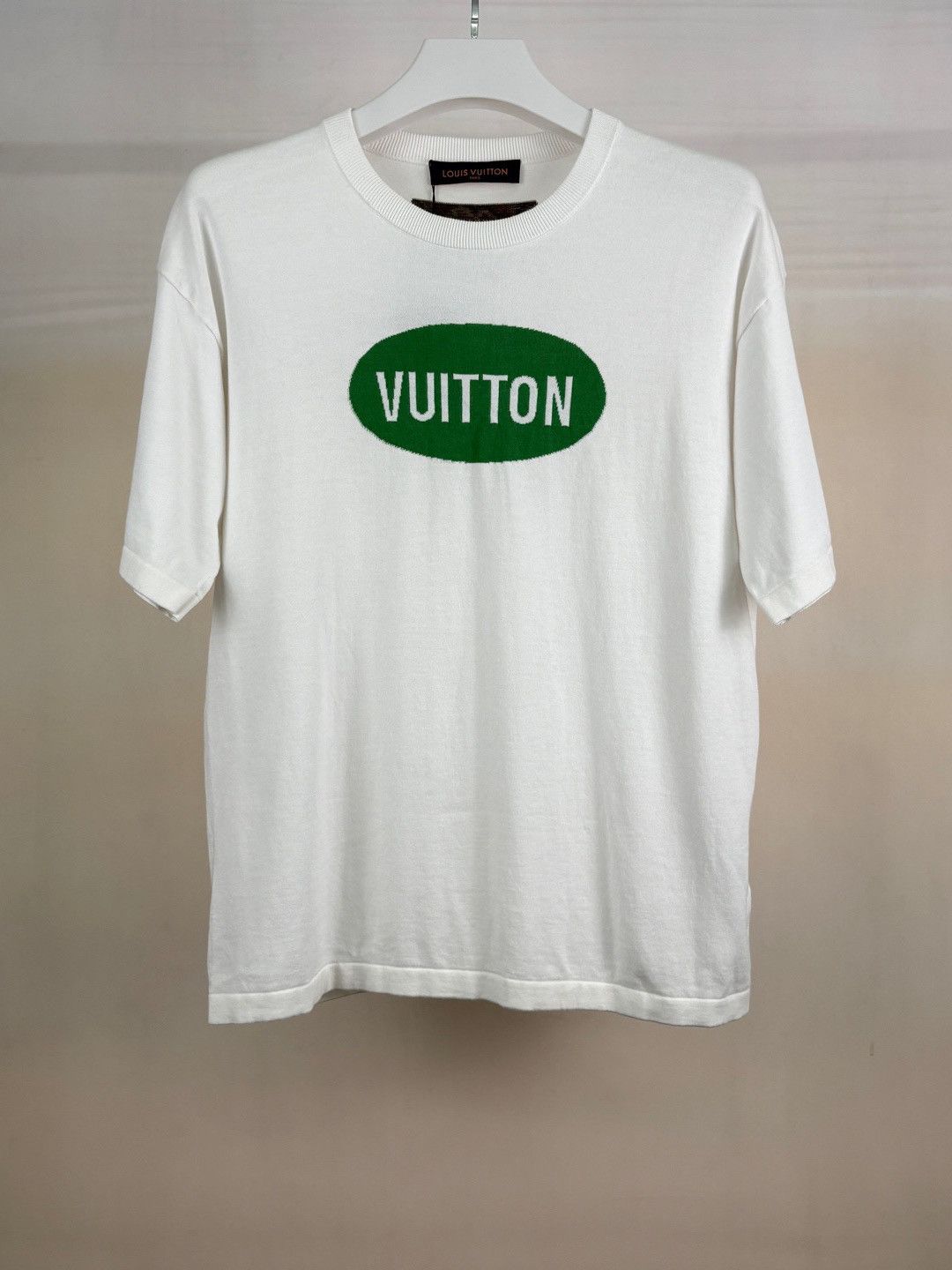 Louis Vuitton Louis Vuitton Logo Patch T-Shirt Size M Size US M / EU 48-50 / 2 - 1 Thumbnail