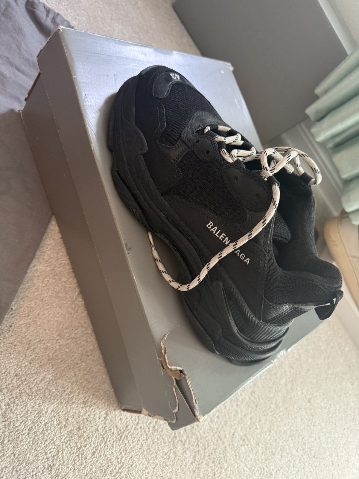 Balenciaga Balenciaga triple s black size 43 fits a 10/10.5 Size US 10.5 / EU 43-44 - 1 Thumbnail