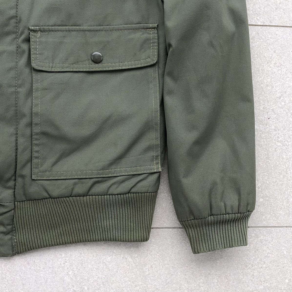 Vintage Vintage 70s Military B-10 Sherpa Flight Bomber Jacket Size US M / EU 48-50 / 2 - 5 Thumbnail