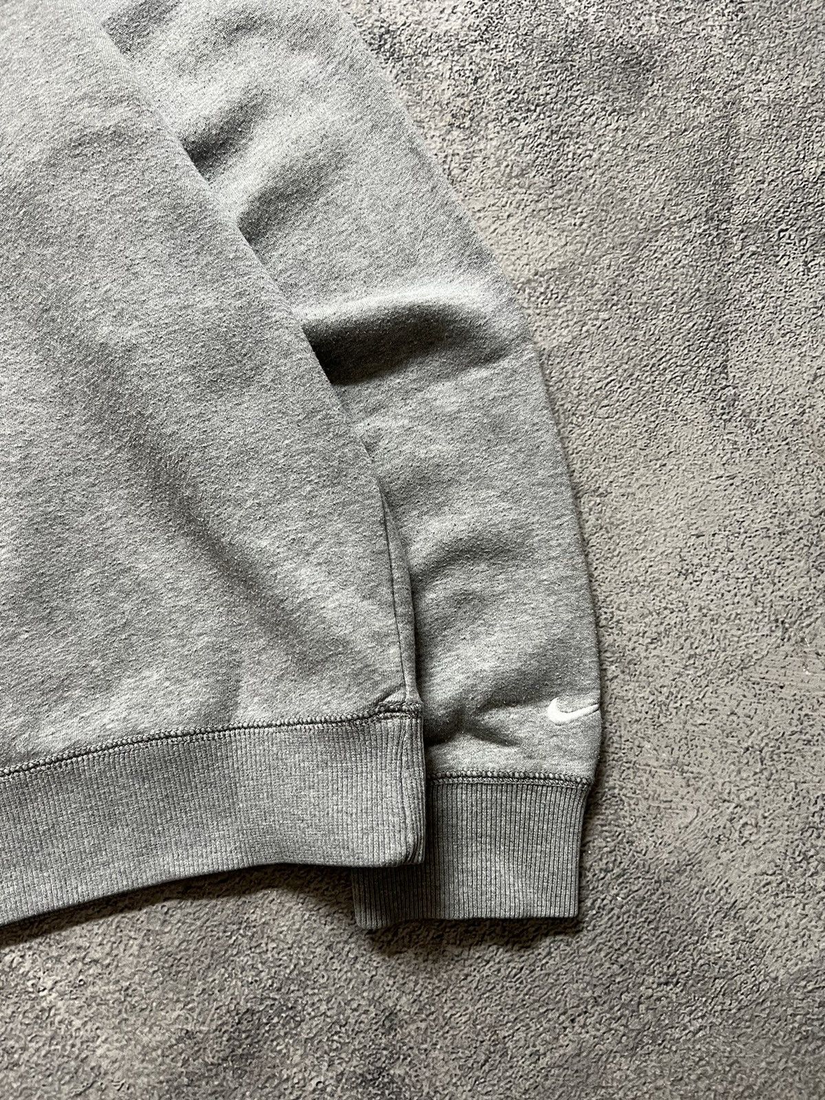 Nike × Vintage Vintage Y2k Nike 🩶 Spellout Big Logo Sweatshirt 00’s Size US L / EU 52-54 / 3 - 6 Thumbnail