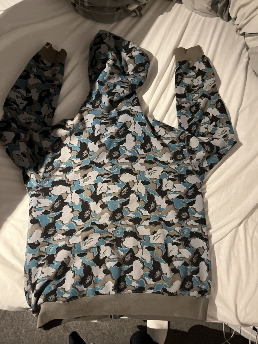 Bape Bape x Kaws Cloud Camo Full Zip Hoodie Size US M / EU 48-50 / 2 - 2 Thumbnail