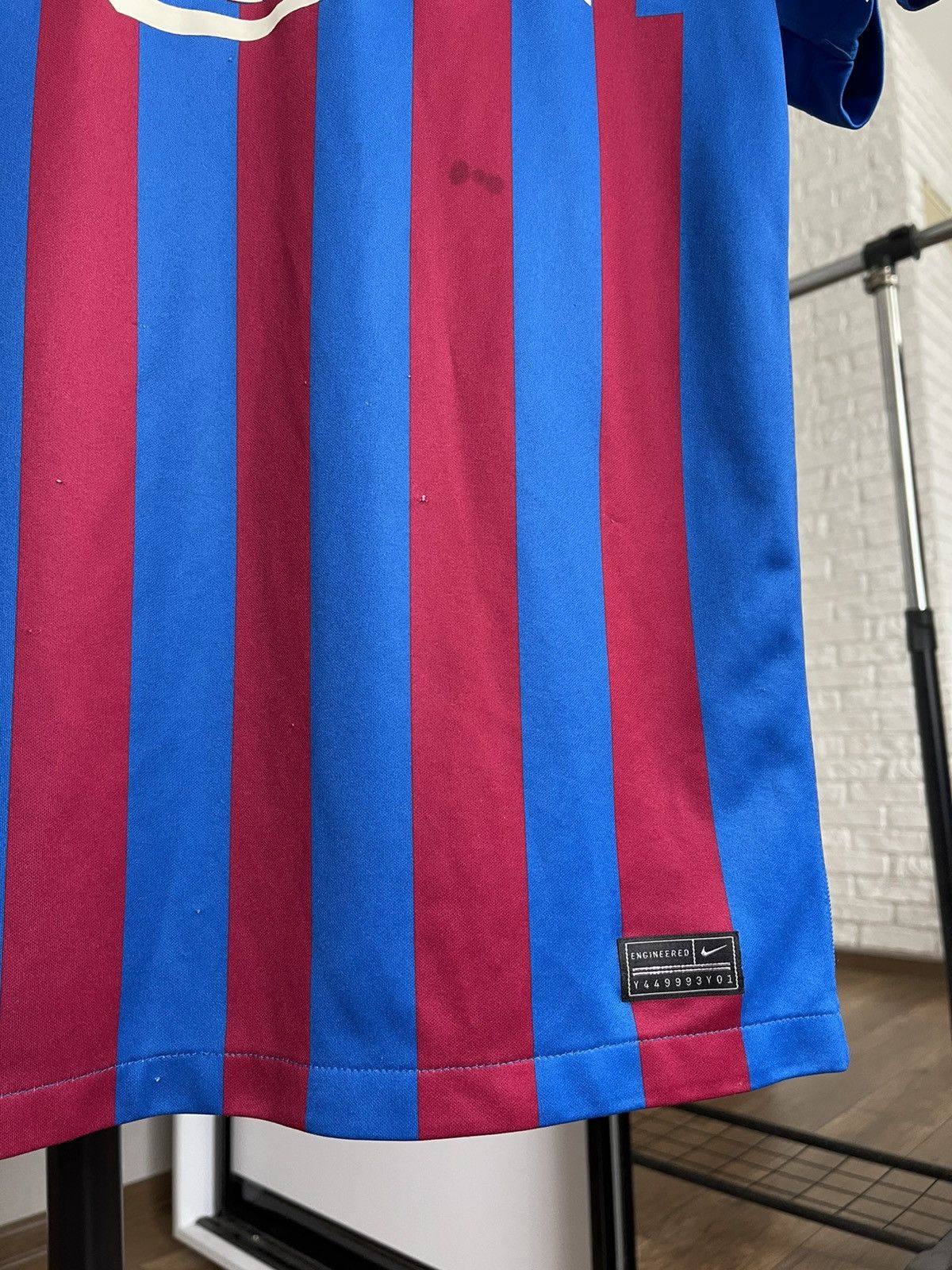 Nike 2021/2022 Nike Barcelona Soccer Jersey T-Shirt Tee Size US S / EU 44-46 / 1 - 15 Thumbnail