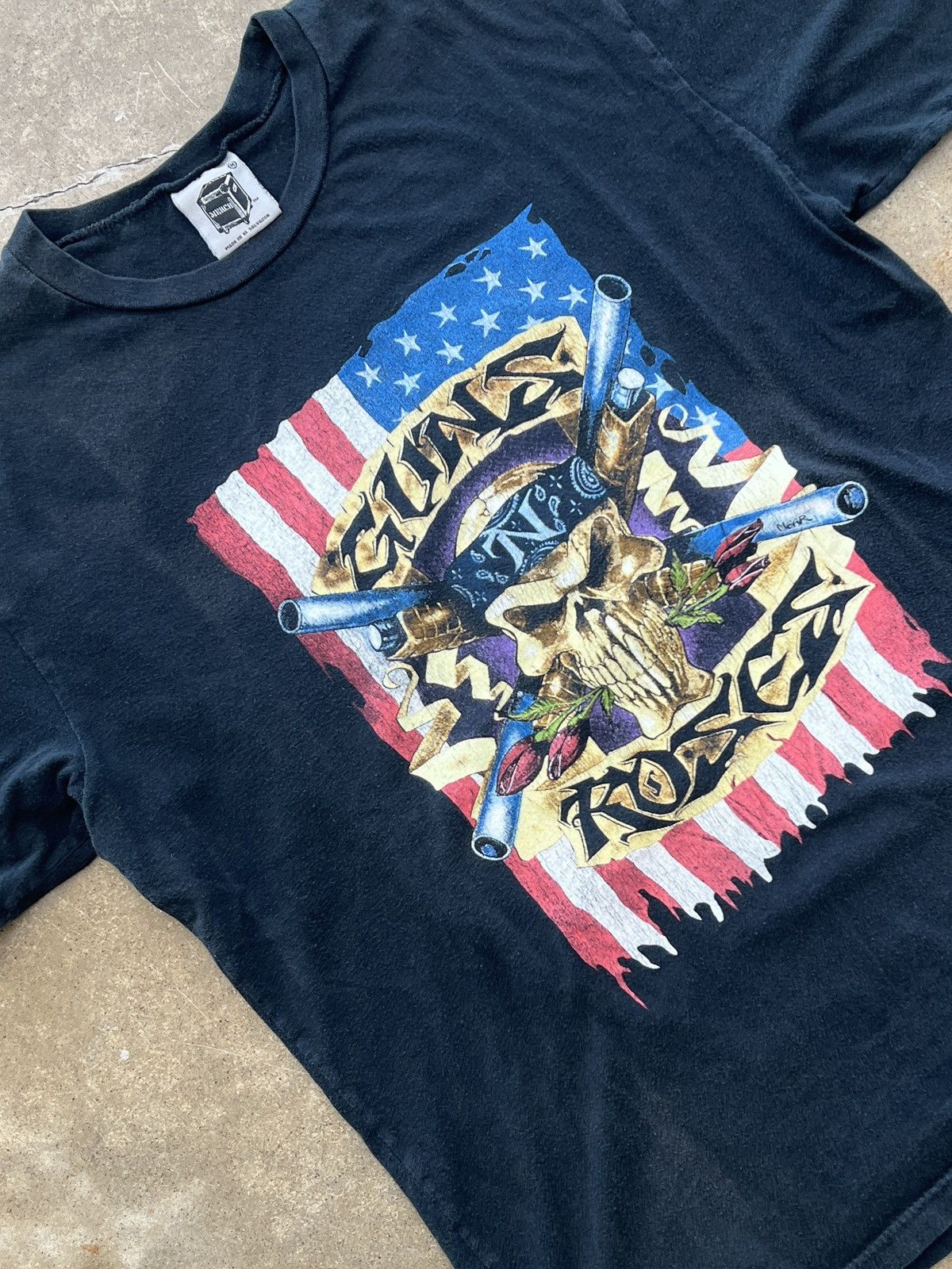 Band Tees × Vintage Vintage Guns N Roses Tour Date Tee Small Size US S / EU 44-46 / 1 - 1 Thumbnail