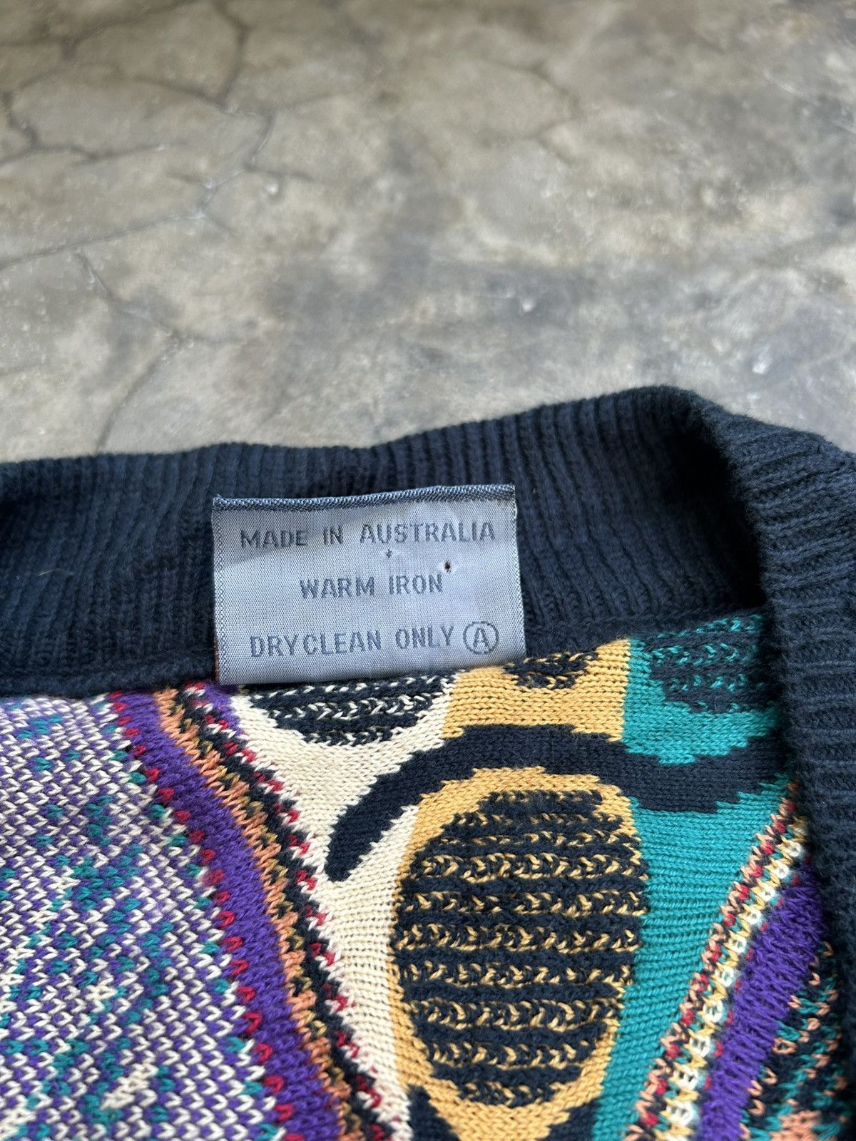 Coogi 90s Coogi Geccu 3D Multi Color Wool Sweater Vest Size US L / EU 52-54 / 3 - 5 Thumbnail