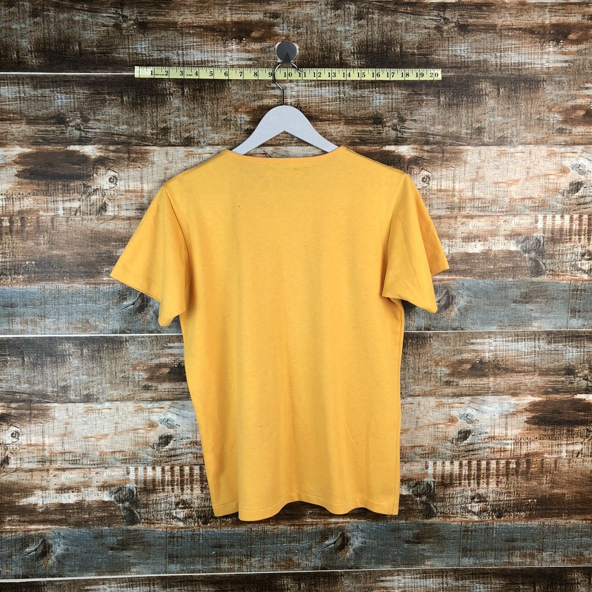 Nike Nike japan vintage Yellow T-Shirt #A2598 Size US S / EU 44-46 / 1 - 13 Thumbnail