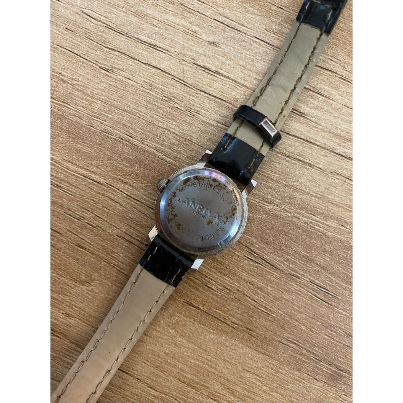 Anime Anriya Milan Quartz Watch Silver Tone Case with Black Leathe Size ONE SIZE - 6 Thumbnail