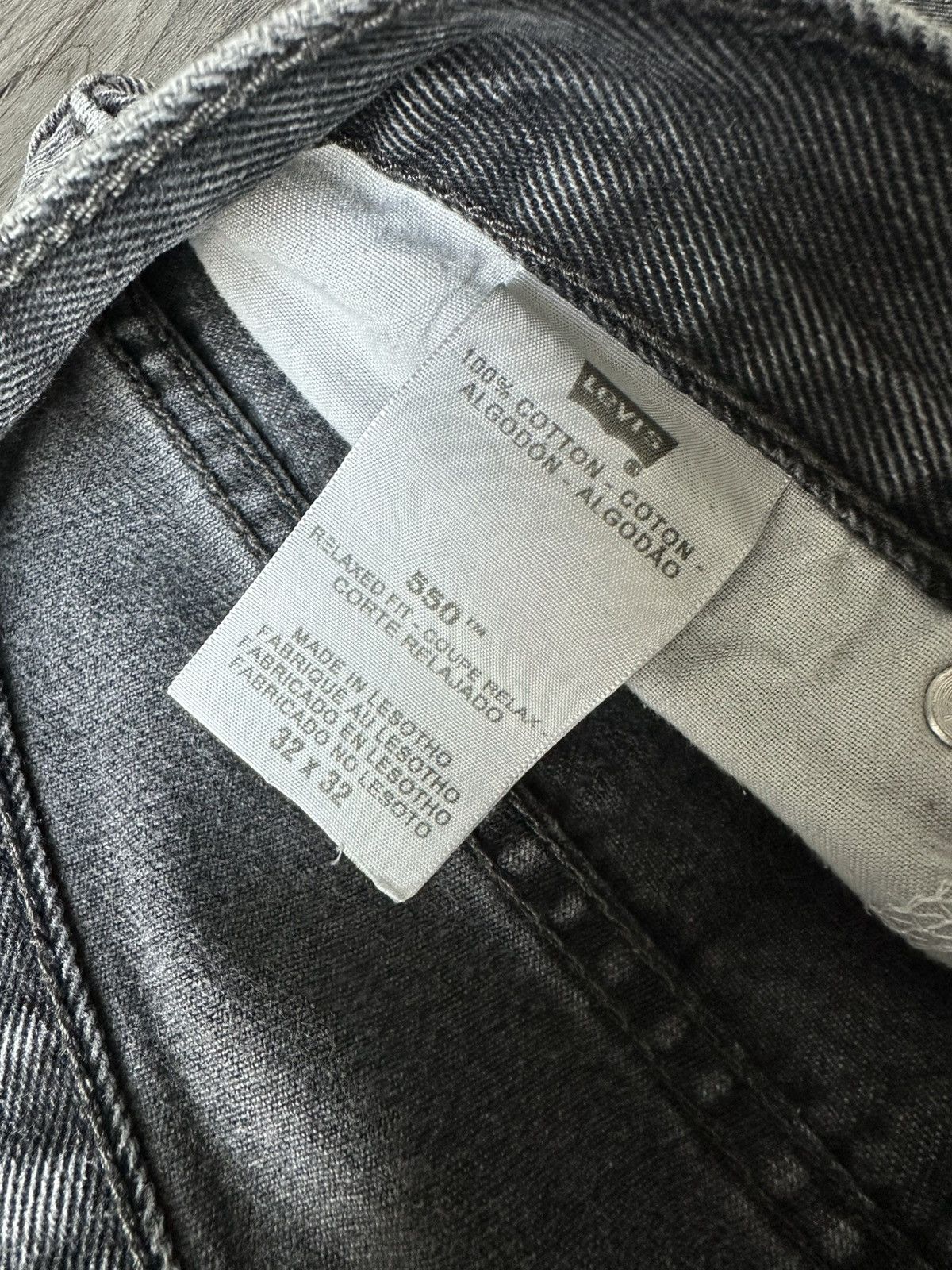 Levi's Vintage Levi’s 550 Faded Grey Denim Jeans Size US 32 / EU 48 - 6 Thumbnail