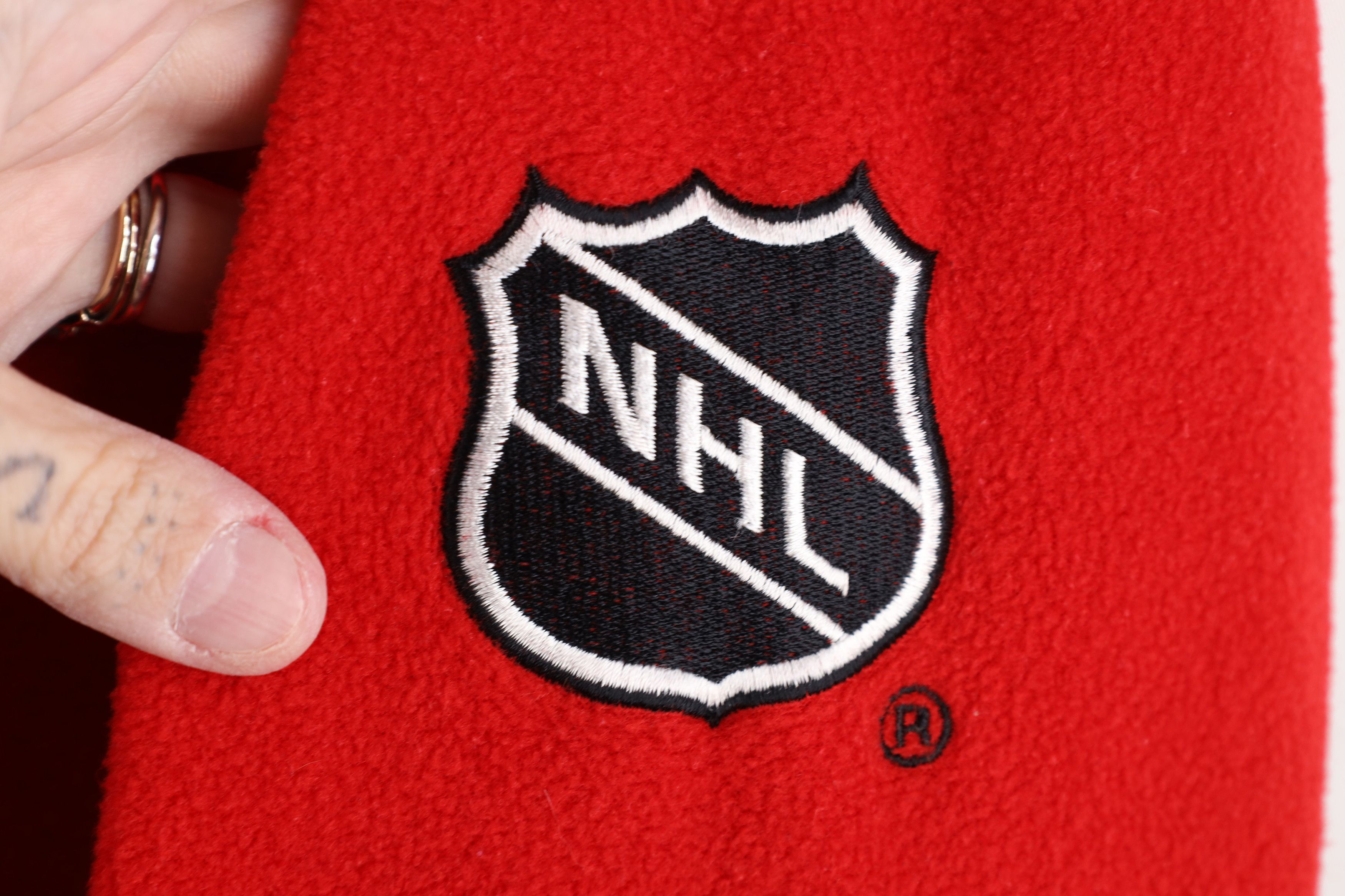 Vintage Vintage 90s Y2K NHL Red Wings Hockey Fleece Half Zip Sweater Size US L / EU 52-54 / 3 - 4 Thumbnail