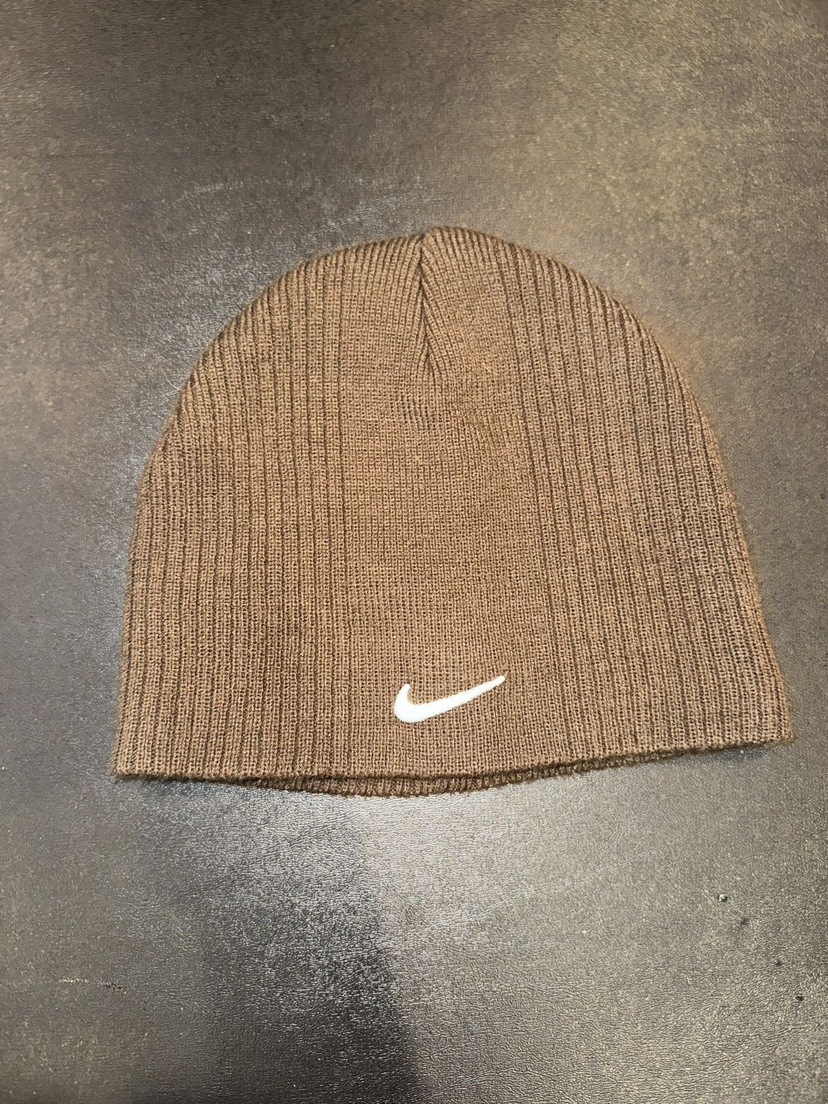 Nike × Vintage Brown Vintage Nike Swoosh Winter Beanie/Skully Size ONE SIZE - 1 Thumbnail