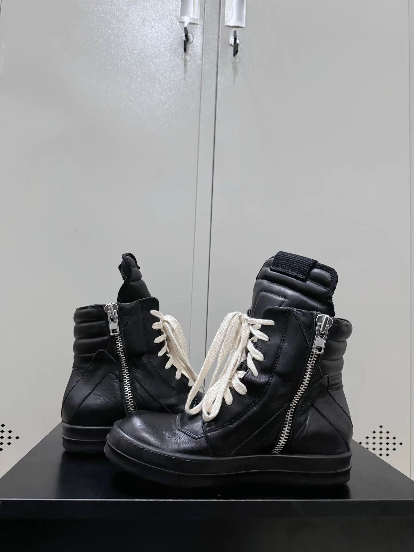 Rick Owens Rick Owens black "Reverse Triangle" sneakers Size US 5 / IT 35 - 5 Thumbnail