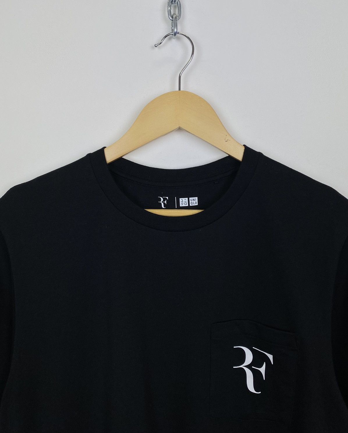 Uniqlo Uniqlo x Roger Federer Tennis T-Shirt Men’s Size S Black Top Size US S / EU 44-46 / 1 - 2 Thumbnail