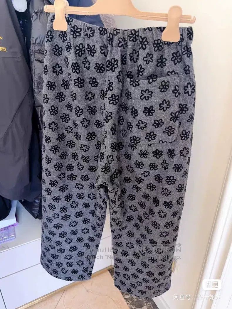 Comme des Garcons Comme Des Garcons size F Embossed printed wool slacks Size 25" / US 0 / IT 36 - 2 Thumbnail