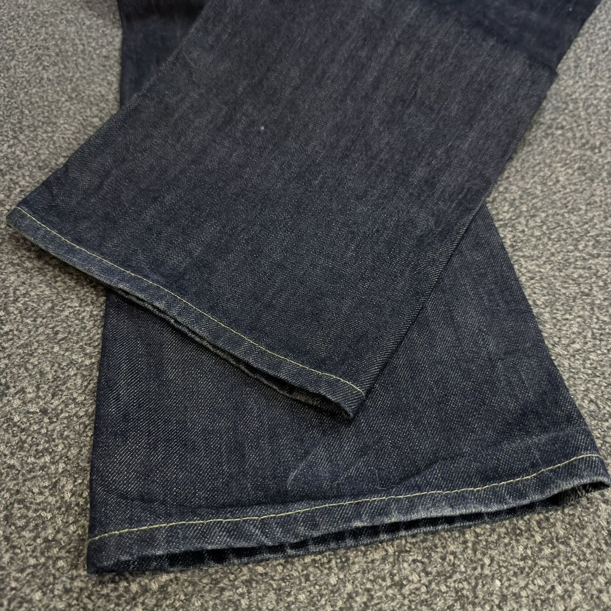 Undercover × Uniqlo Archive ‼️ Japanese Indigo Denim Uniqlo S002 UJ Blue Jeans Size US 33 - 12 Thumbnail