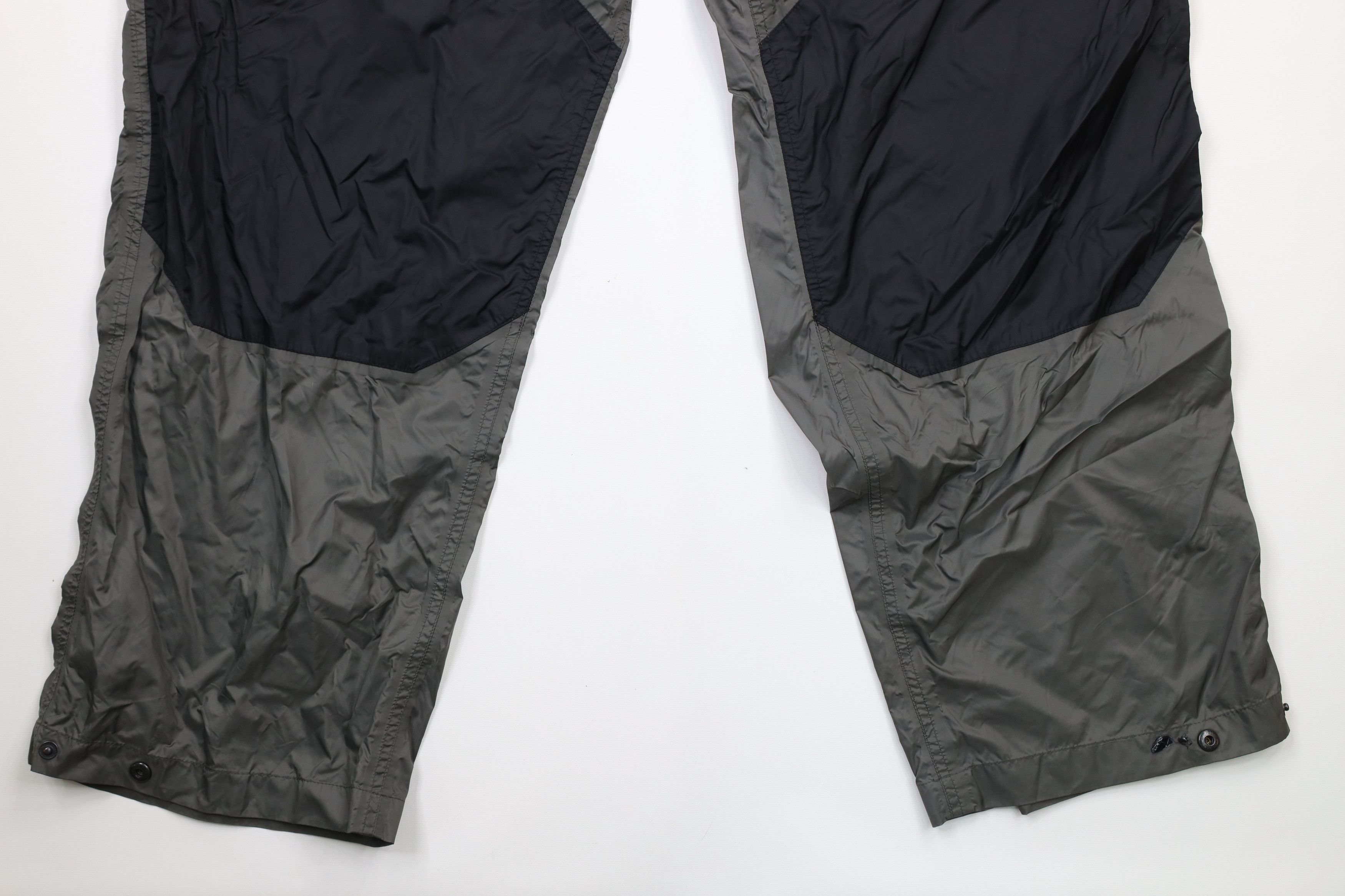 Cabelas × Vintage Vintage Cabelas Waterproof Wide Leg Rain Pants Nylon Gray Size US 40 / EU 56 - 4 Thumbnail