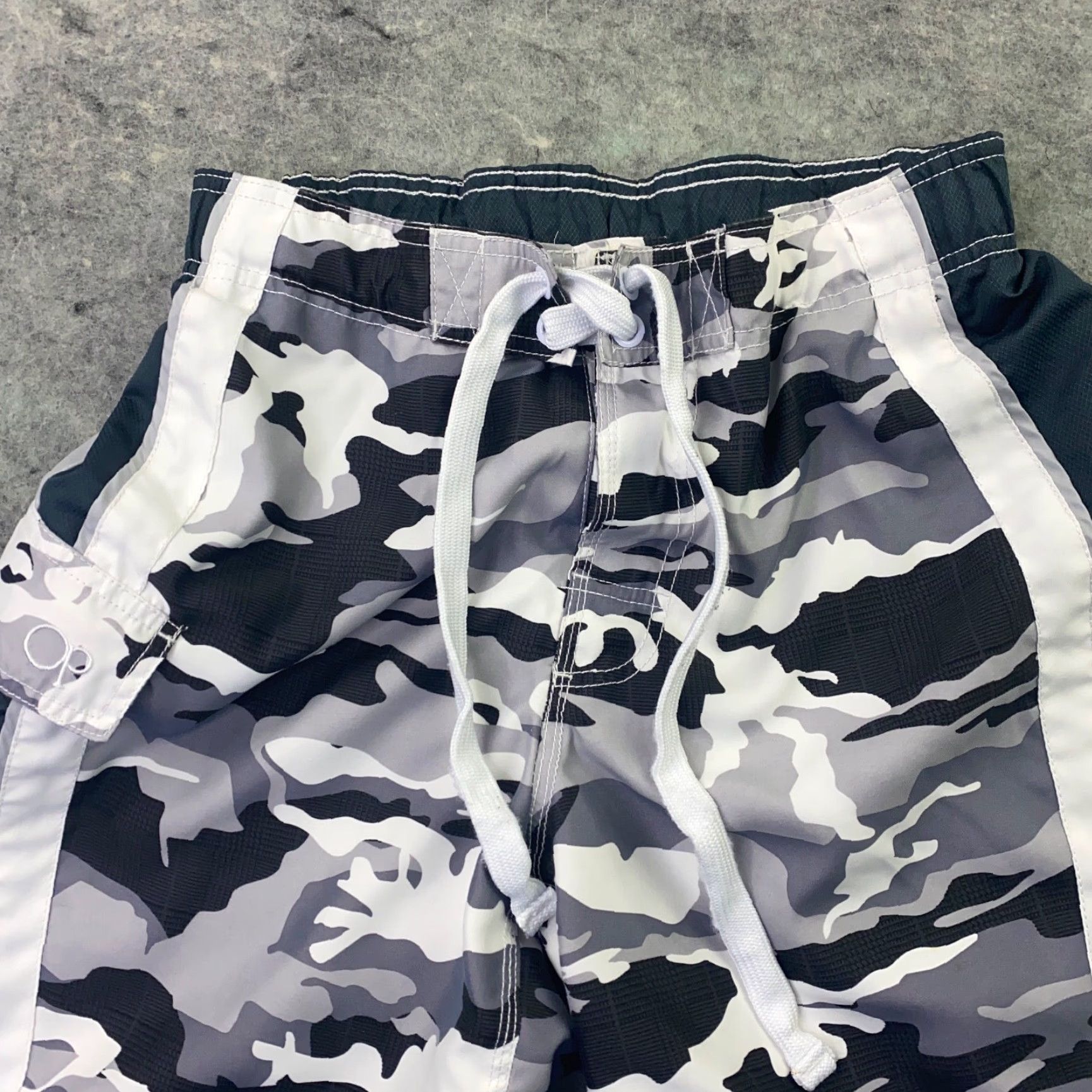 Ocean Pacific Ocean Pacific Mens Swim Trunks Small 28/30 Gray Camouflage Drawstring Lined Size ONE SIZE - 5 Thumbnail