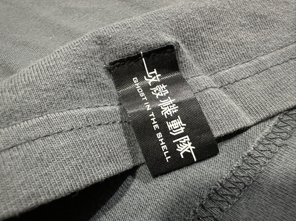 Anime × Cartoon Network × Japanese Brand 🔥Uniqlo X Ghost In The Shell Shirt Size US L / EU 52-54 / 3 - 4 Thumbnail
