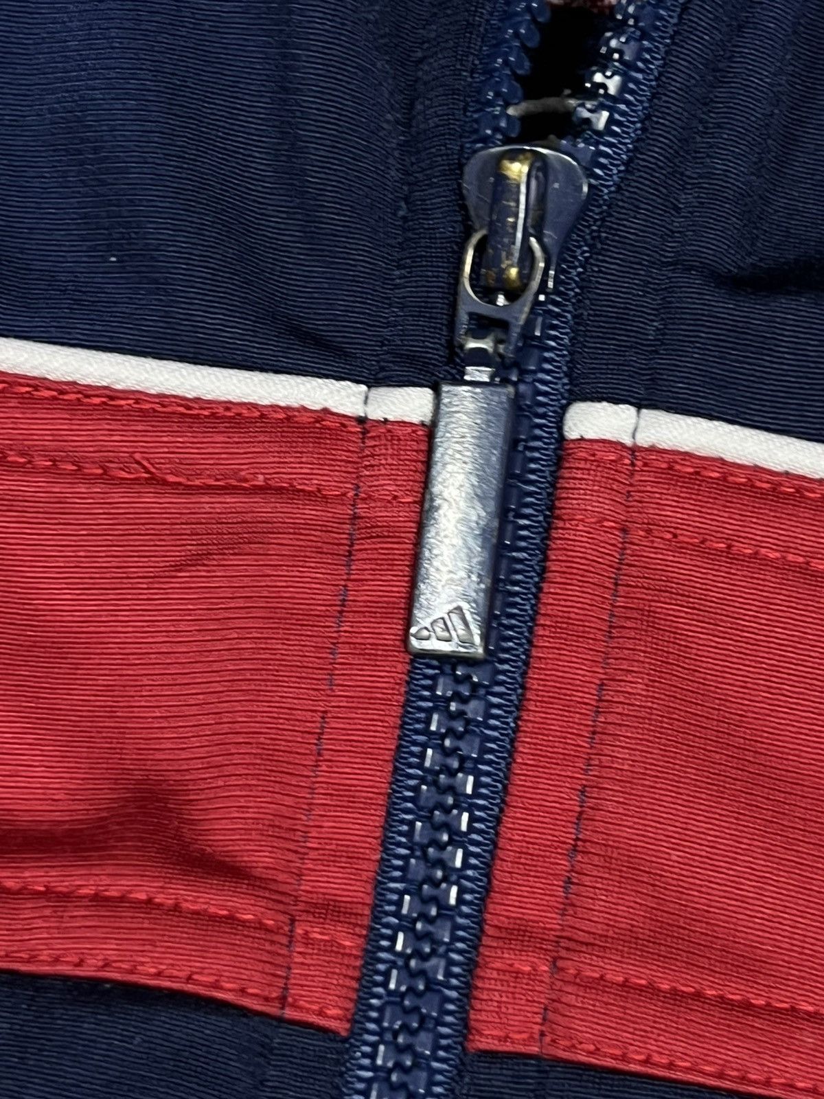 Adidas Rare Vintage Adidas Boxy Fit 90s / 00s Zip Sweatshirt Size US S / EU 44-46 / 1 - 10 Thumbnail