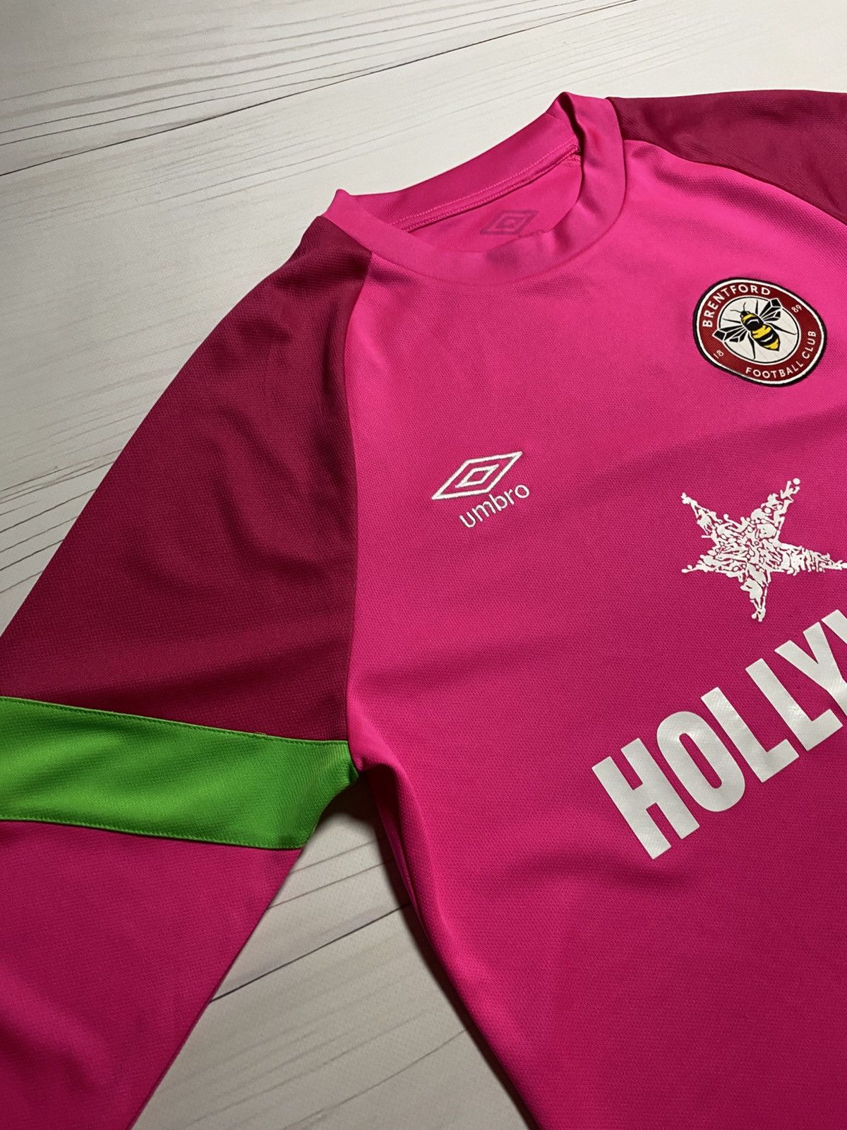 Umbro Umbro Brentford FC 2023/24 goalkeeper home soccer jersey Size US S / EU 44-46 / 1 - 14 Thumbnail