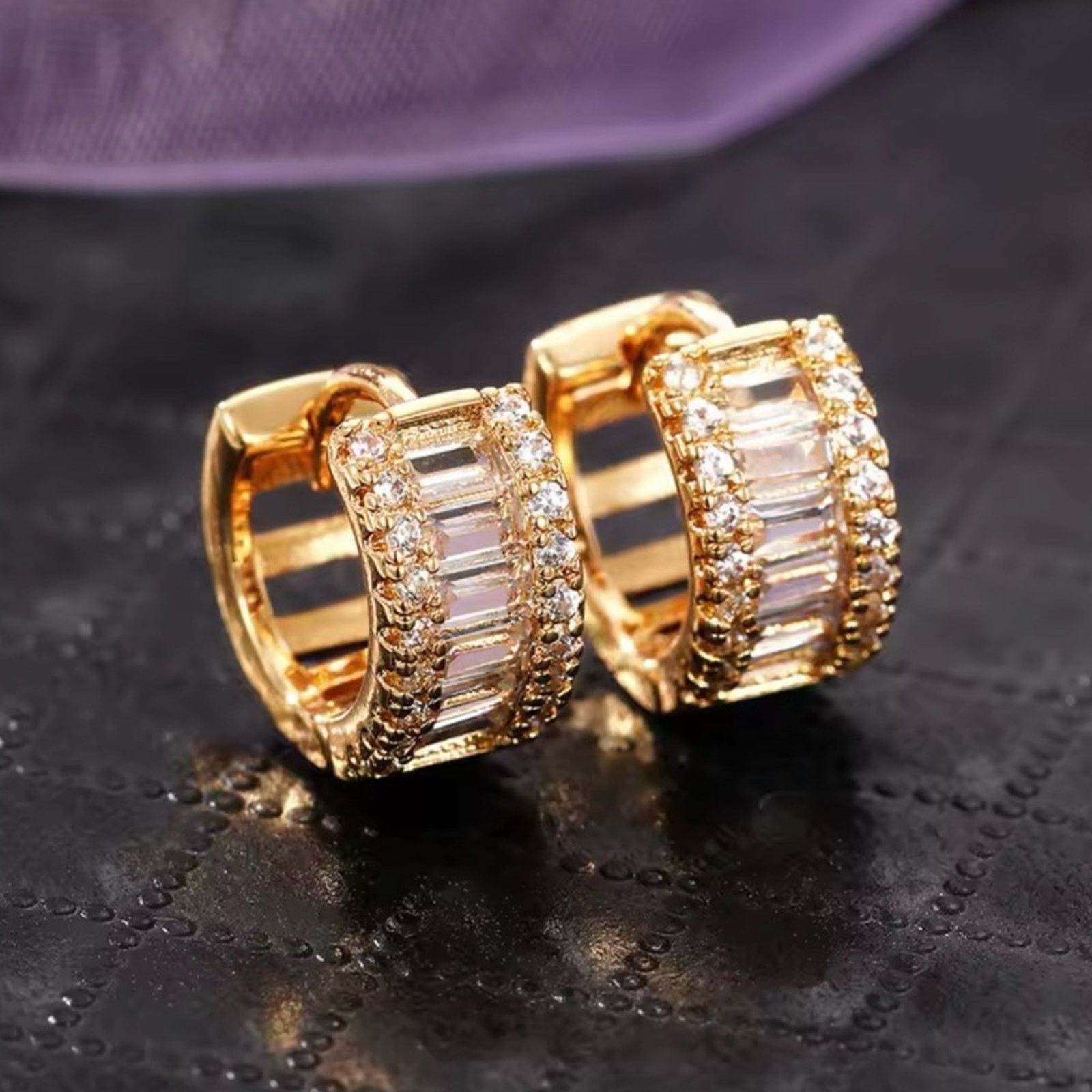 Other Small Circle Cubic Zirconia Hoop Huggie Earrings Size ONE SIZE - 5 Thumbnail
