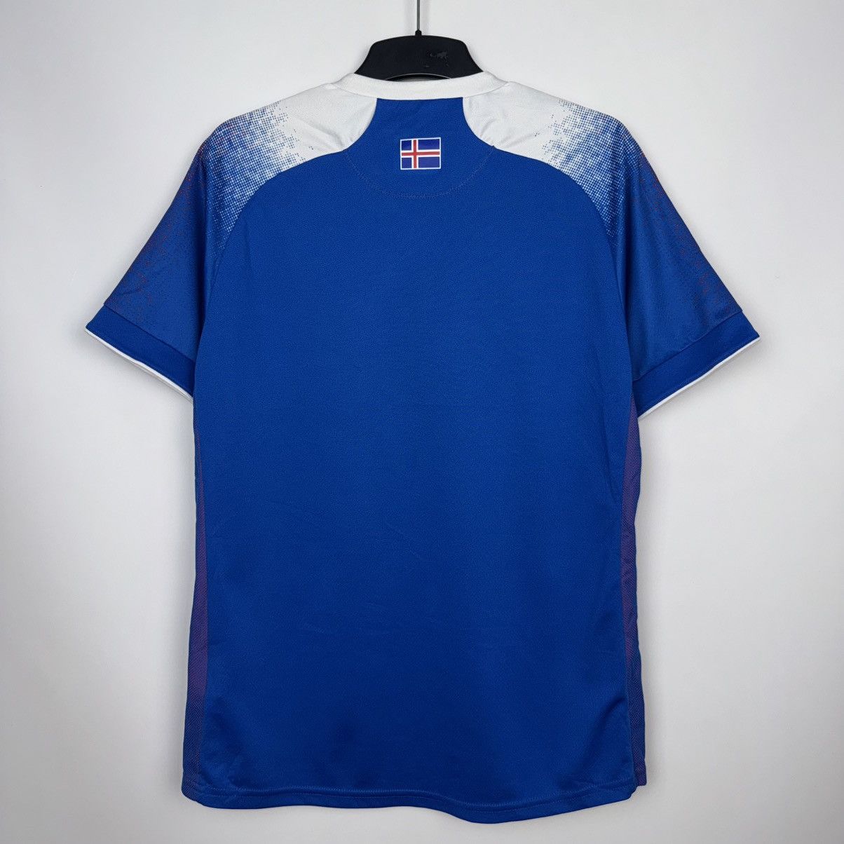 Errea ICELAND 2018 2019 HOME FOOTBALL SHIRT SOCCER JERSEY ERREA Size US M / EU 48-50 / 2 - 2 Thumbnail
