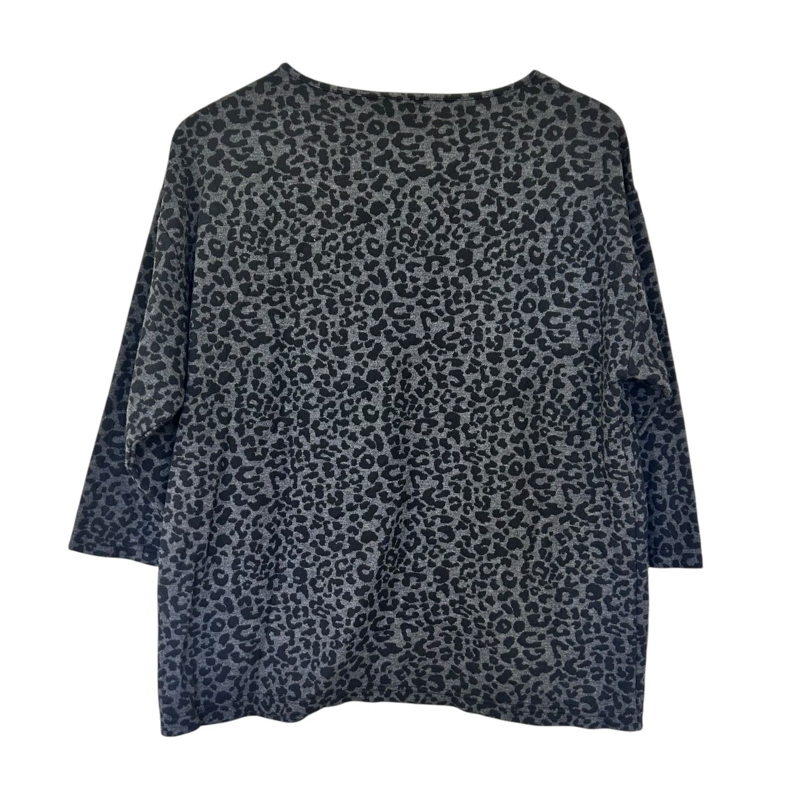 Chicos Weekends by Chicos Gray Black Leopard Print 3/4 Sleeve Shirt Size L / US 10 / IT 46 - 3 Thumbnail