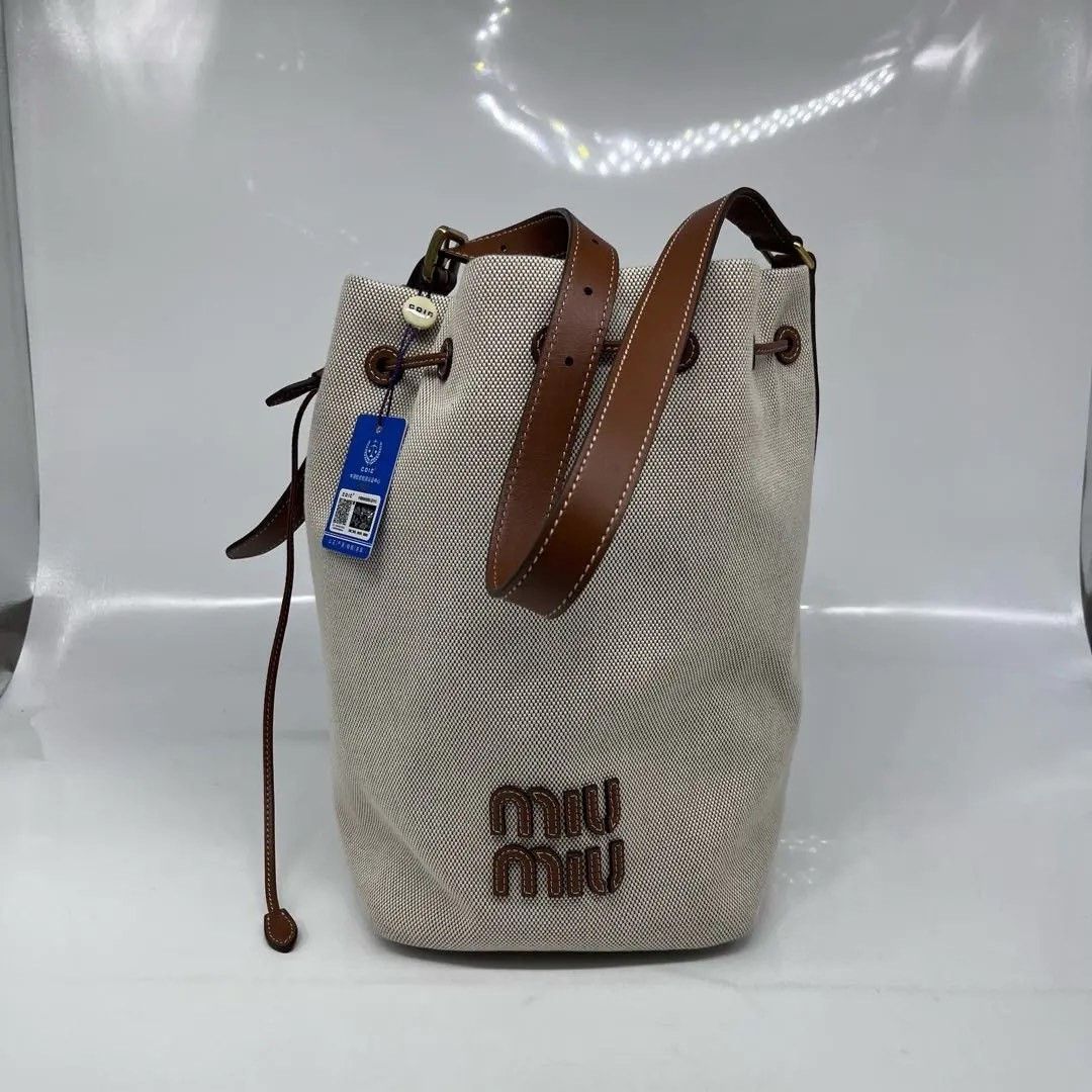 Miu Miu Pre-loved Bag Very good condition Size ONE SIZE - 1 Thumbnail