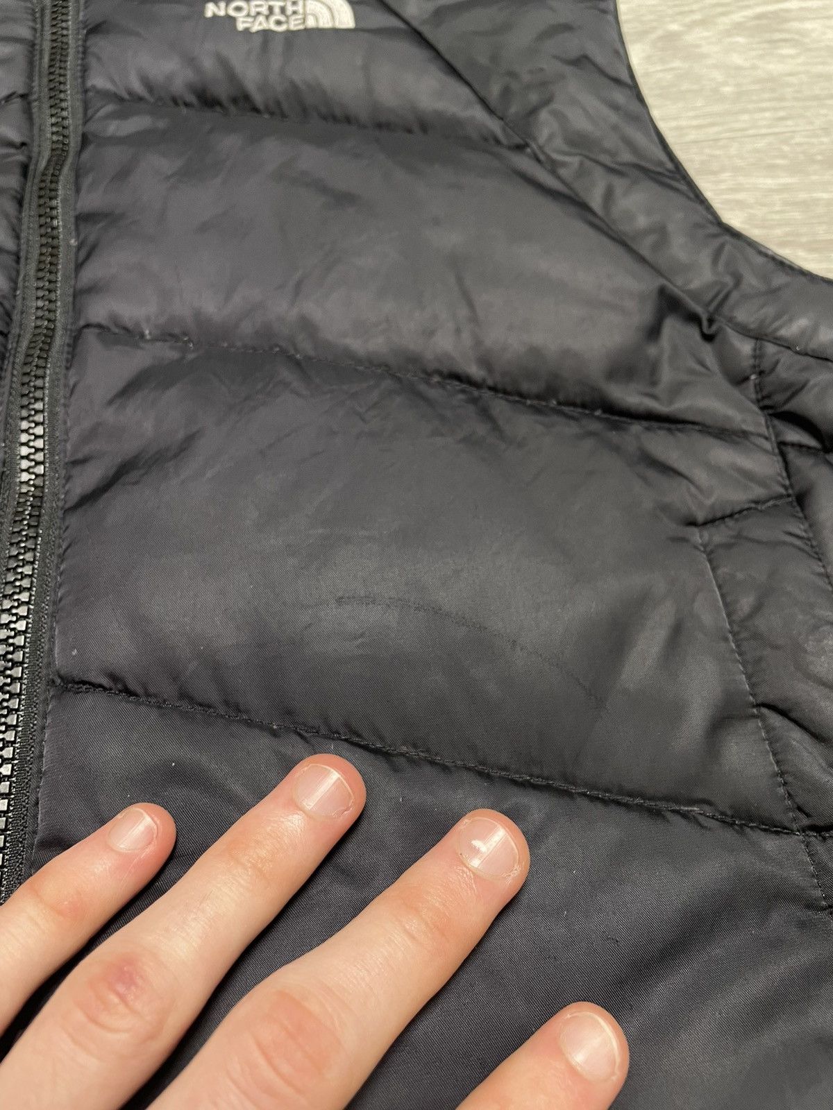 The North Face The North Face 550 Goose Down Vest Black Hooded Puffer Size M / US 6-8 / IT 42-44 - 12 Thumbnail