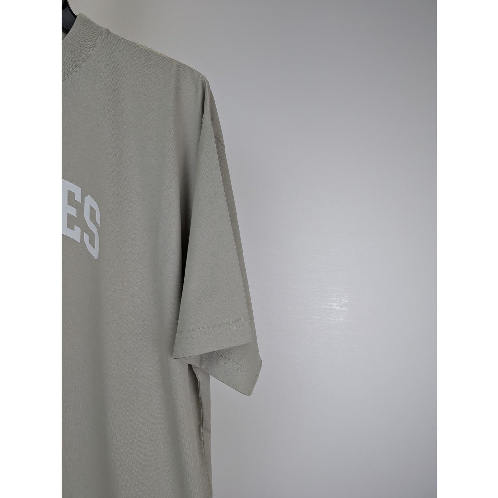 Balenciaga o1rshd1 Cities - Cannes Vint Jersey T-Shirt in Shell/White Size US L / EU 52-54 / 3 - 4 Thumbnail